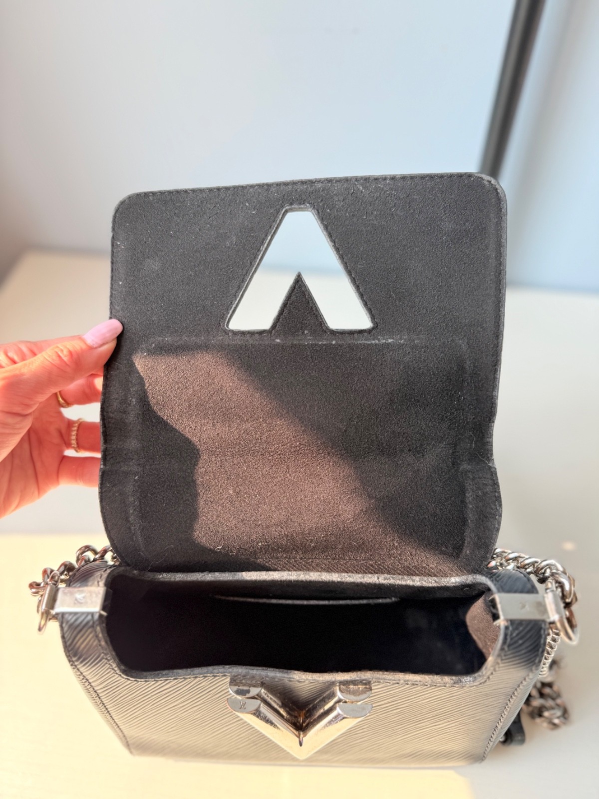 Louis Vuitton MOnogram Twist MM shoulder bag
