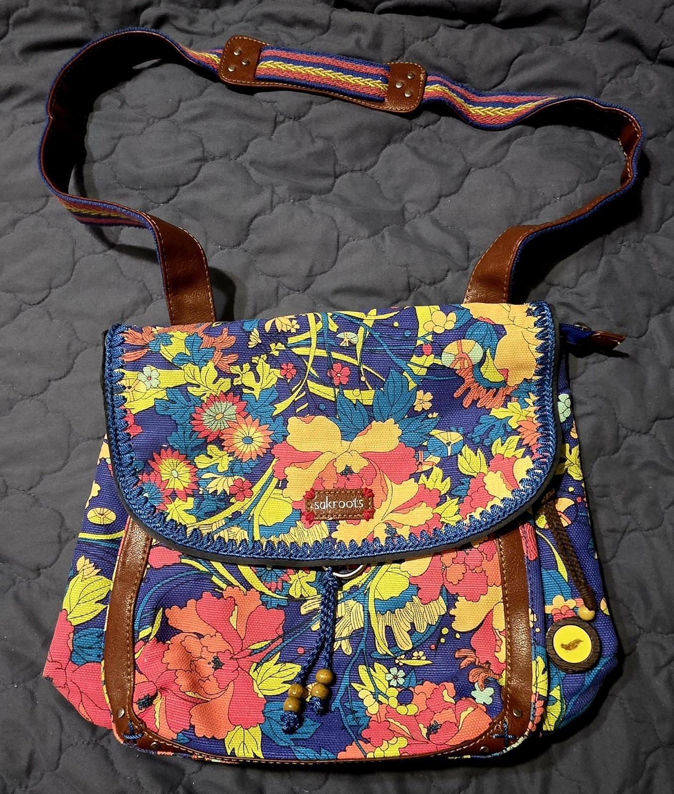 Sakroots Multicolor Floral Shoulder Bag Zip Top Inner Pockets Peace Charm