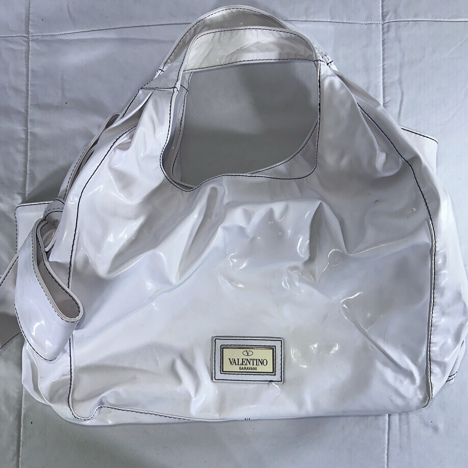 Valentino Garavani Nuage Lacca Bow White Patent Leather Hobo Tote Purse