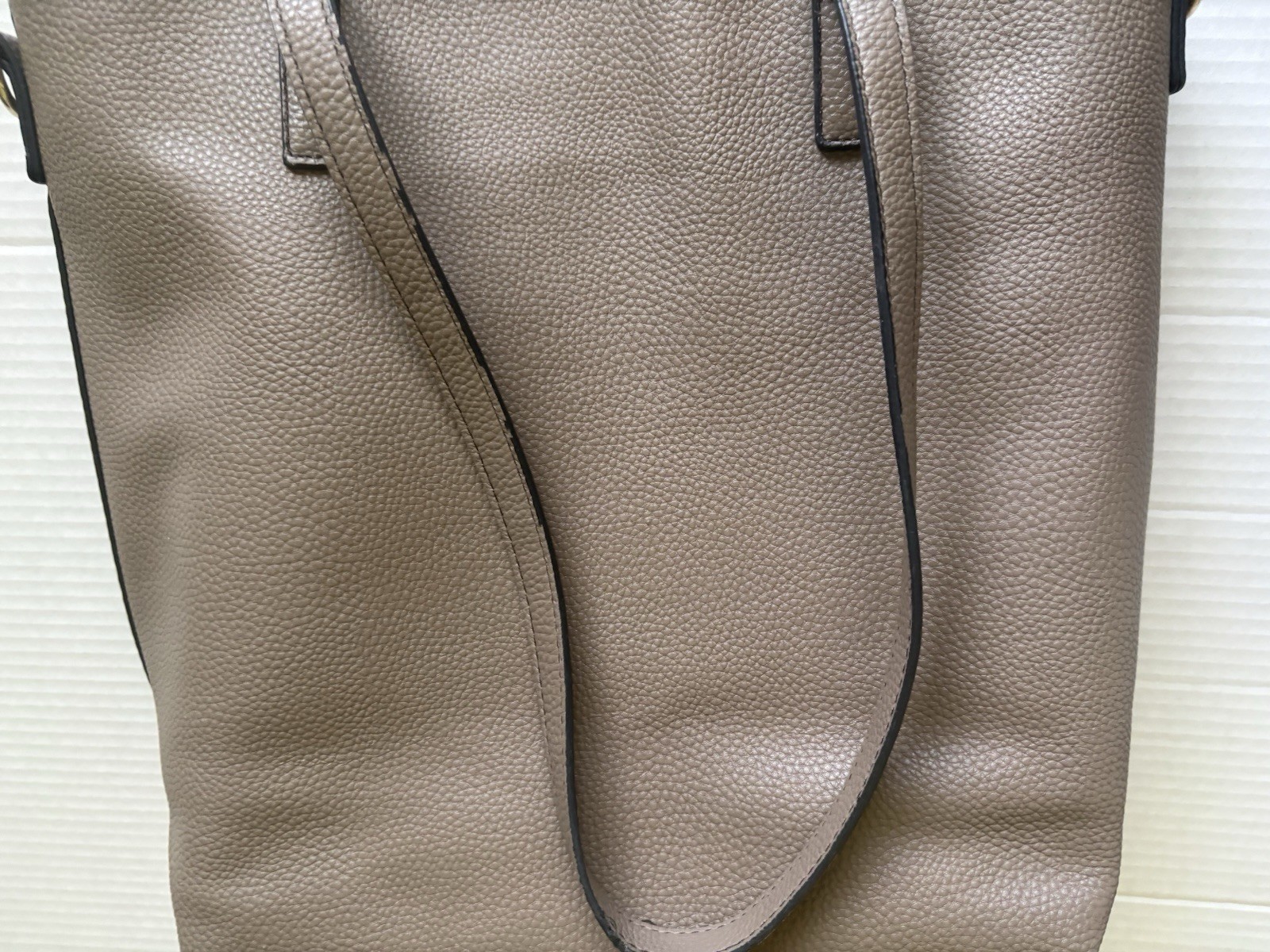 SevenDays Taupe Pebbled Tote Shoulder Bag Strap Accent Gold Hardware Classic