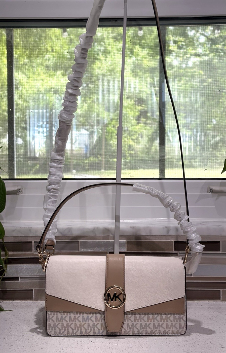 MICHAEL KORS GREENWICH MEDIUM FLAP SHOULDER CROSSBODY BAG MK CREAM BROWN LOGO