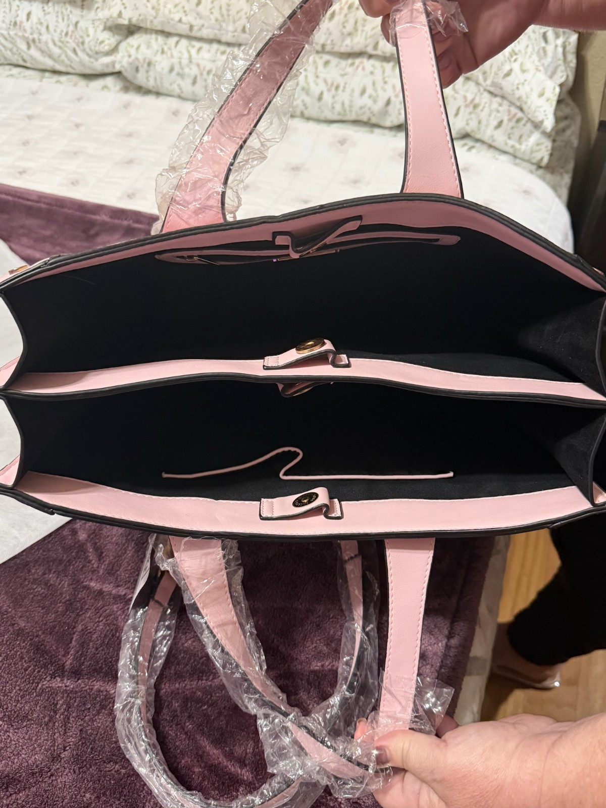 Mia K. Collection Pink Handbag