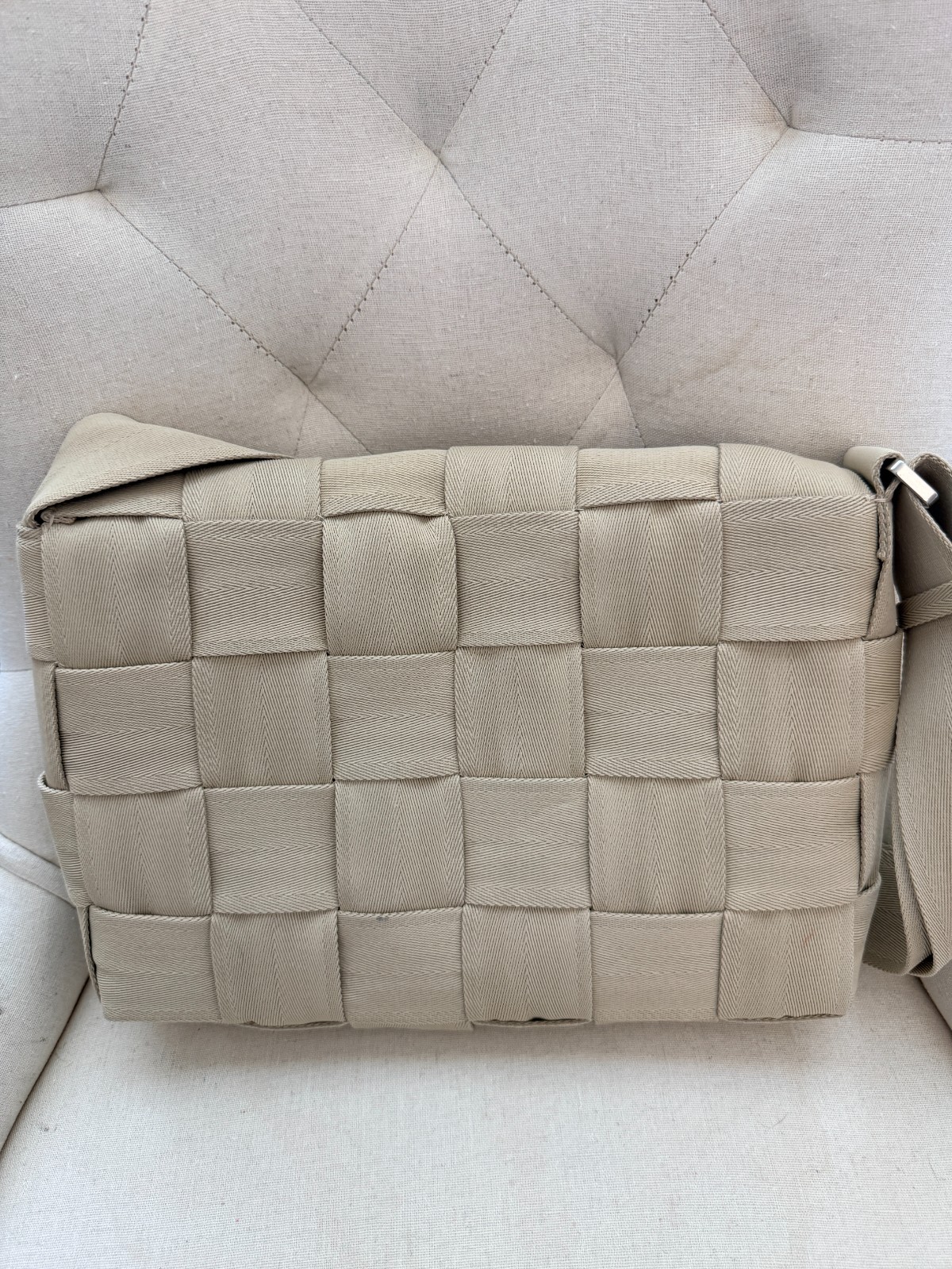 Bottega Venetta Cassette Crossbody Bag Maxi Intrecciato Fabric