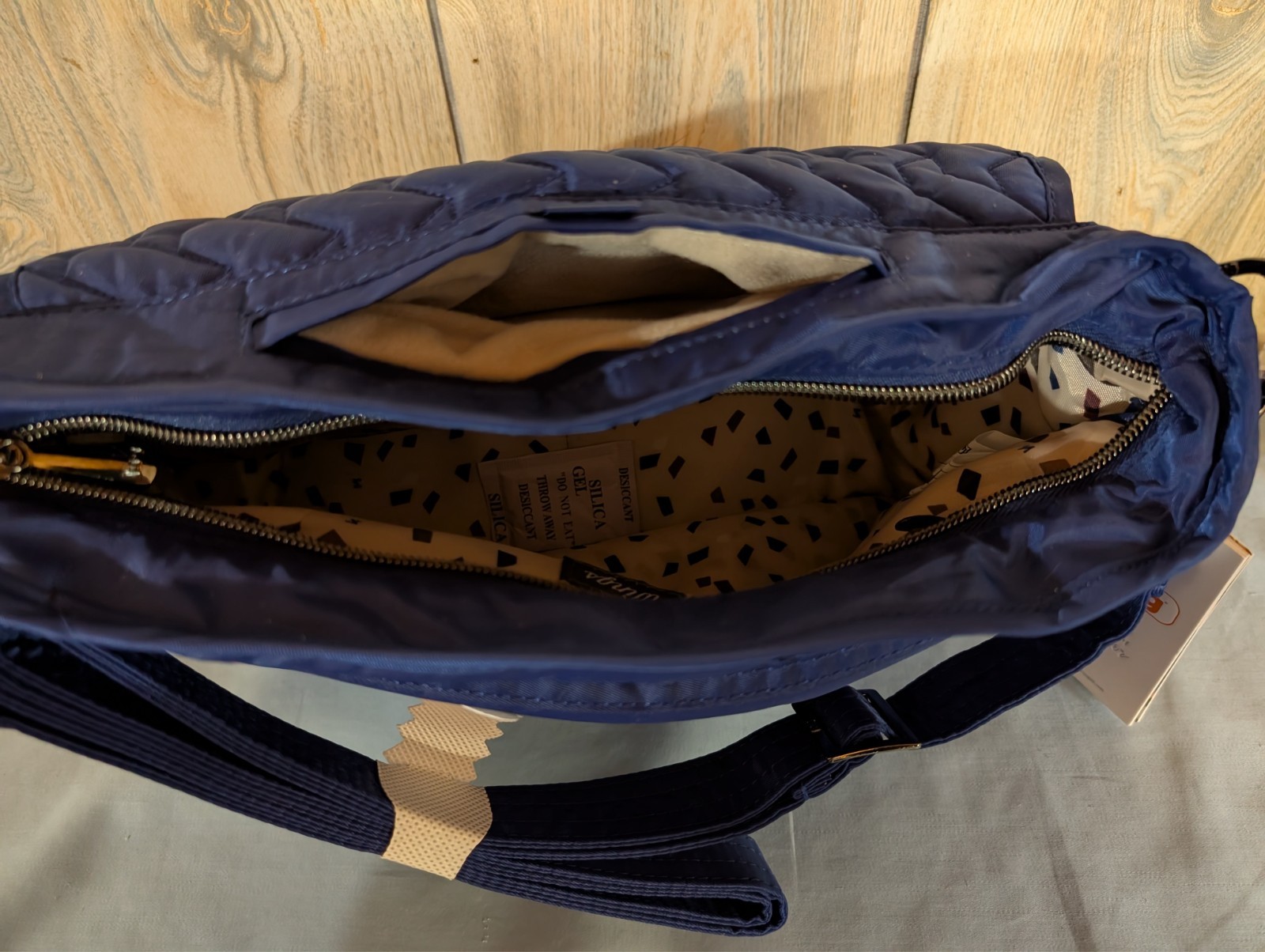 Lug Wings SE Crossbody Bag with Multiple Compartments Cobalt blue RFID NWT