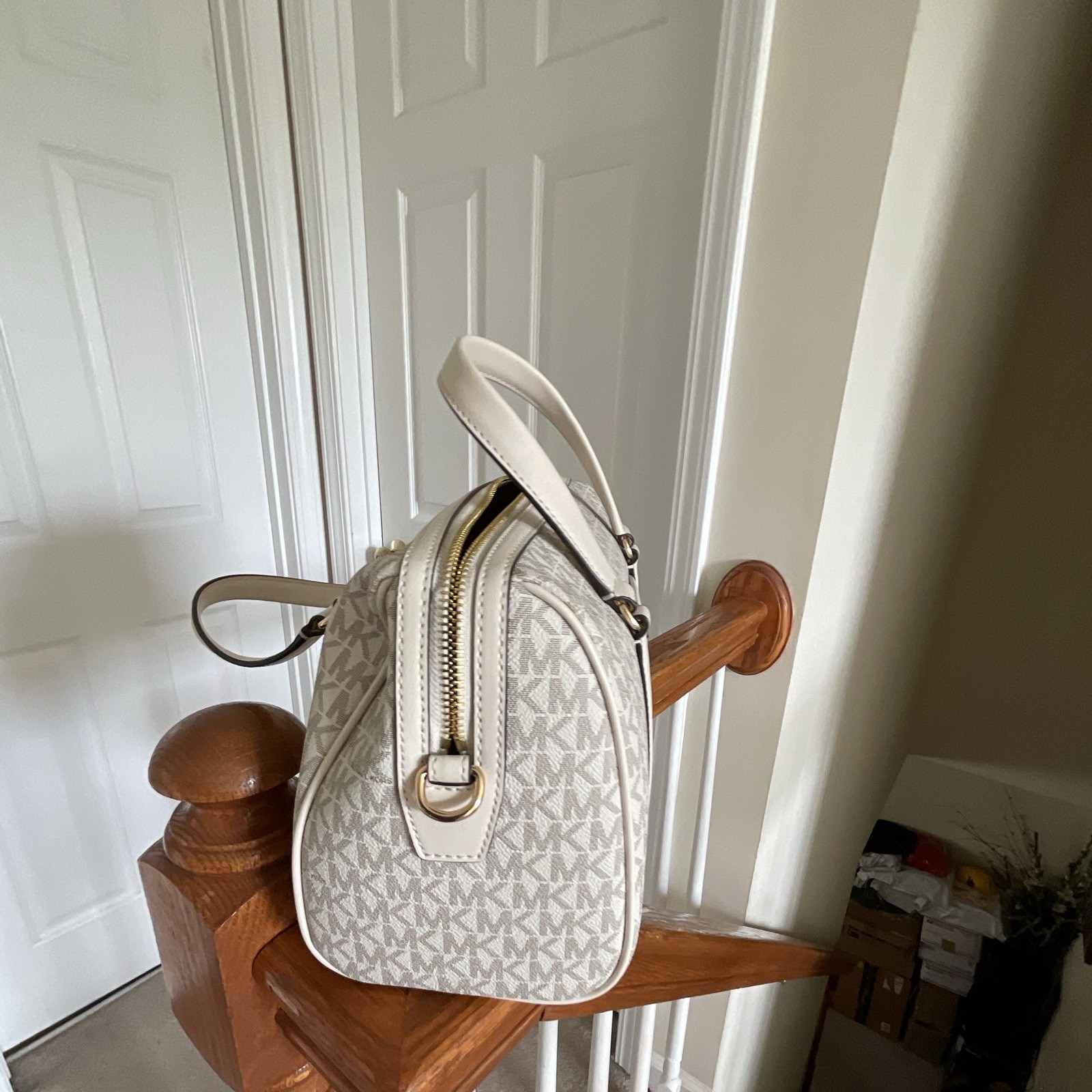 Michael Kors Clay/Gray Medium Satchel, Zip, MISSING Detachable Strap, Gold