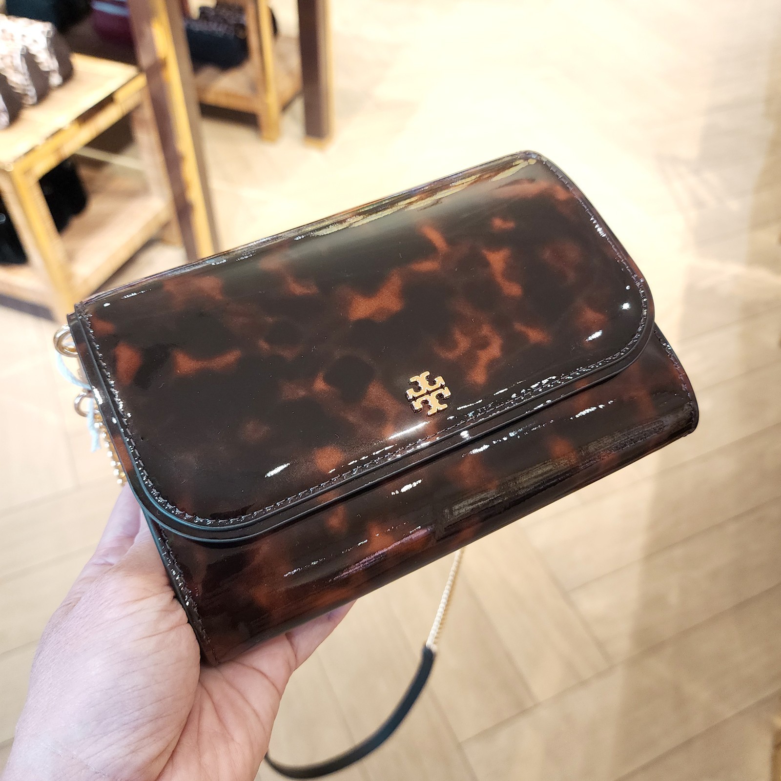 Tory Burch Emerson Tortoise Chain Wallet Clutch Crossbody Purse Bag 165943 $425