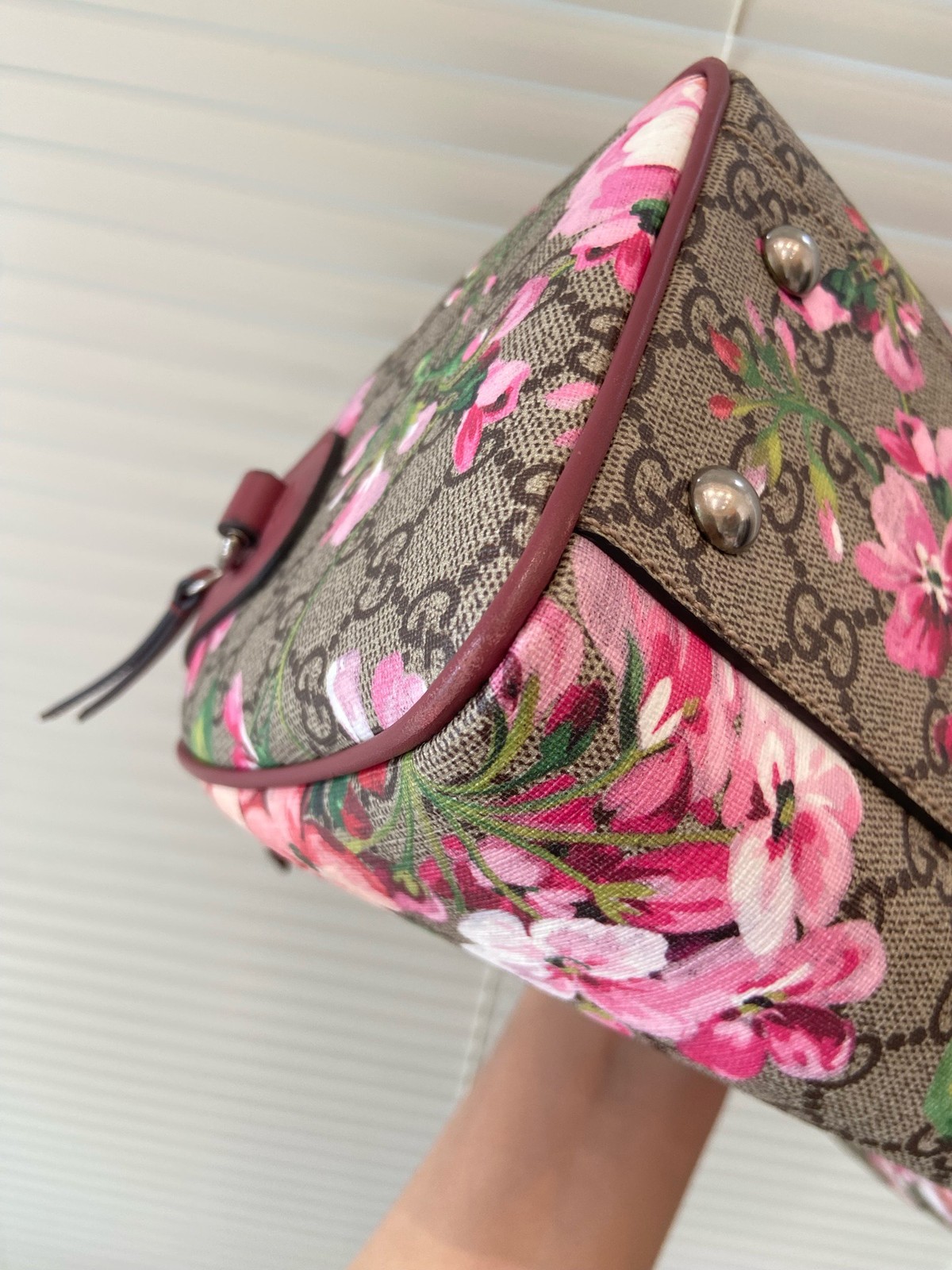 AUTH Gucci GG Blooms Supreme Canvas Pink Floral Boston Bag Crossbody Bag Silver