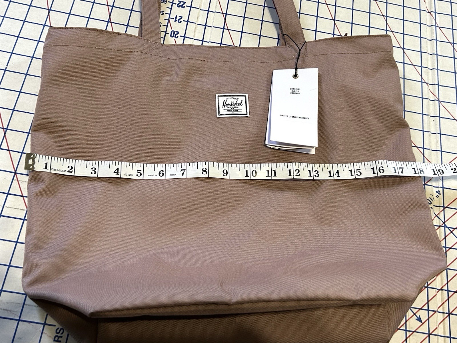 NWT FABFITFUN ~ Herschel Supply Co ~ Mica Ash Rose Tote Bag