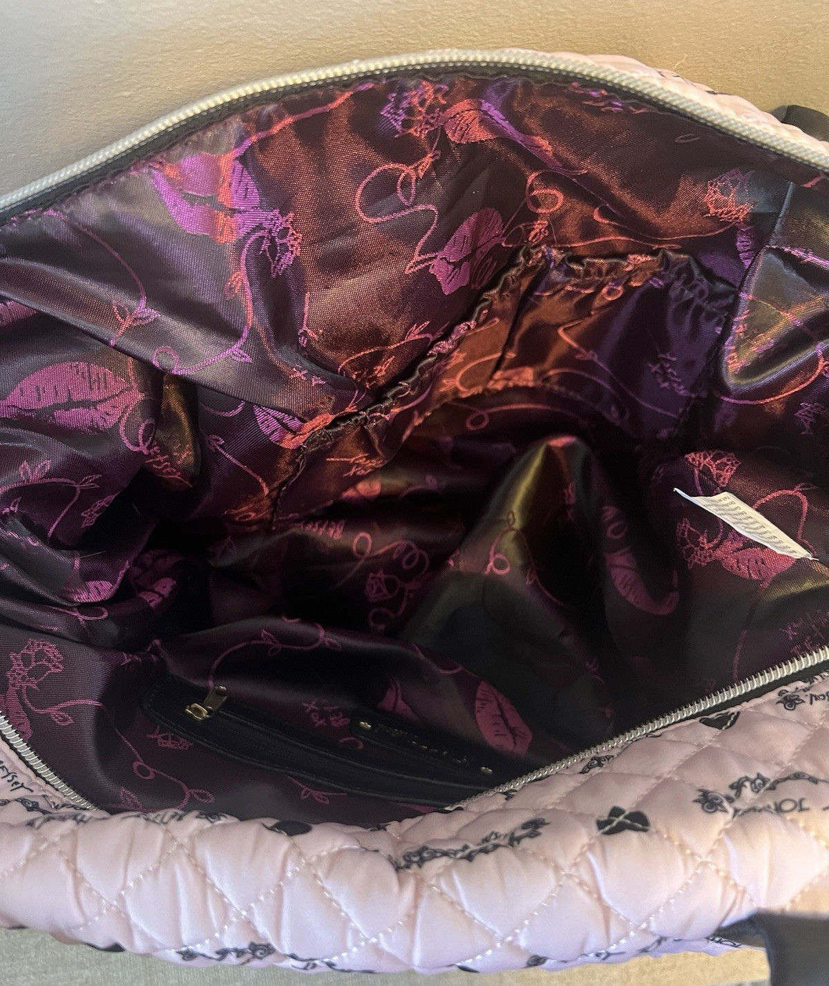 Betsey Johnson Weekender Duffle Carry-on Bag Quilted Pink Black Logo Bow NOstrap