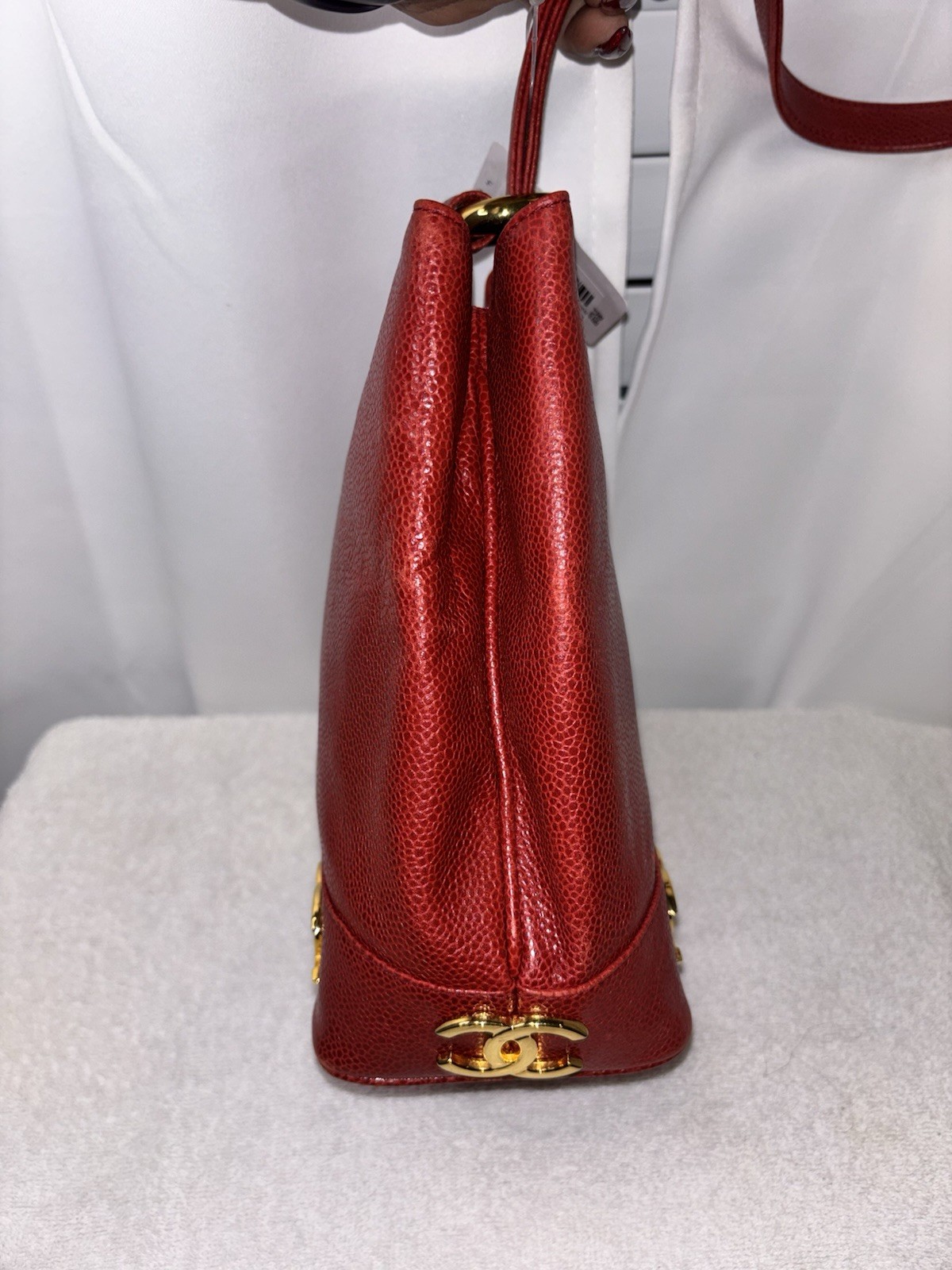 Vintage Chanel Red Caviar Leather CC Logo Shoulder Bag Gold Hardware