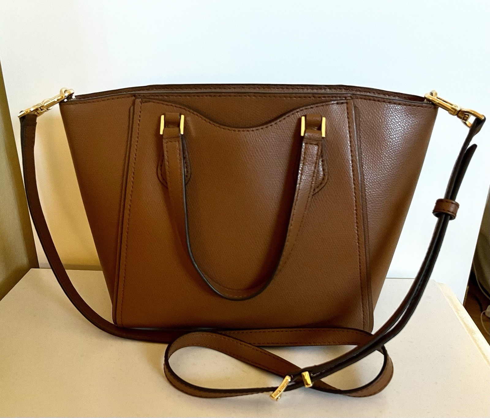 Michael Kors Women’s Taryn Small Convertible Crossbody In Tan/Brown Leather