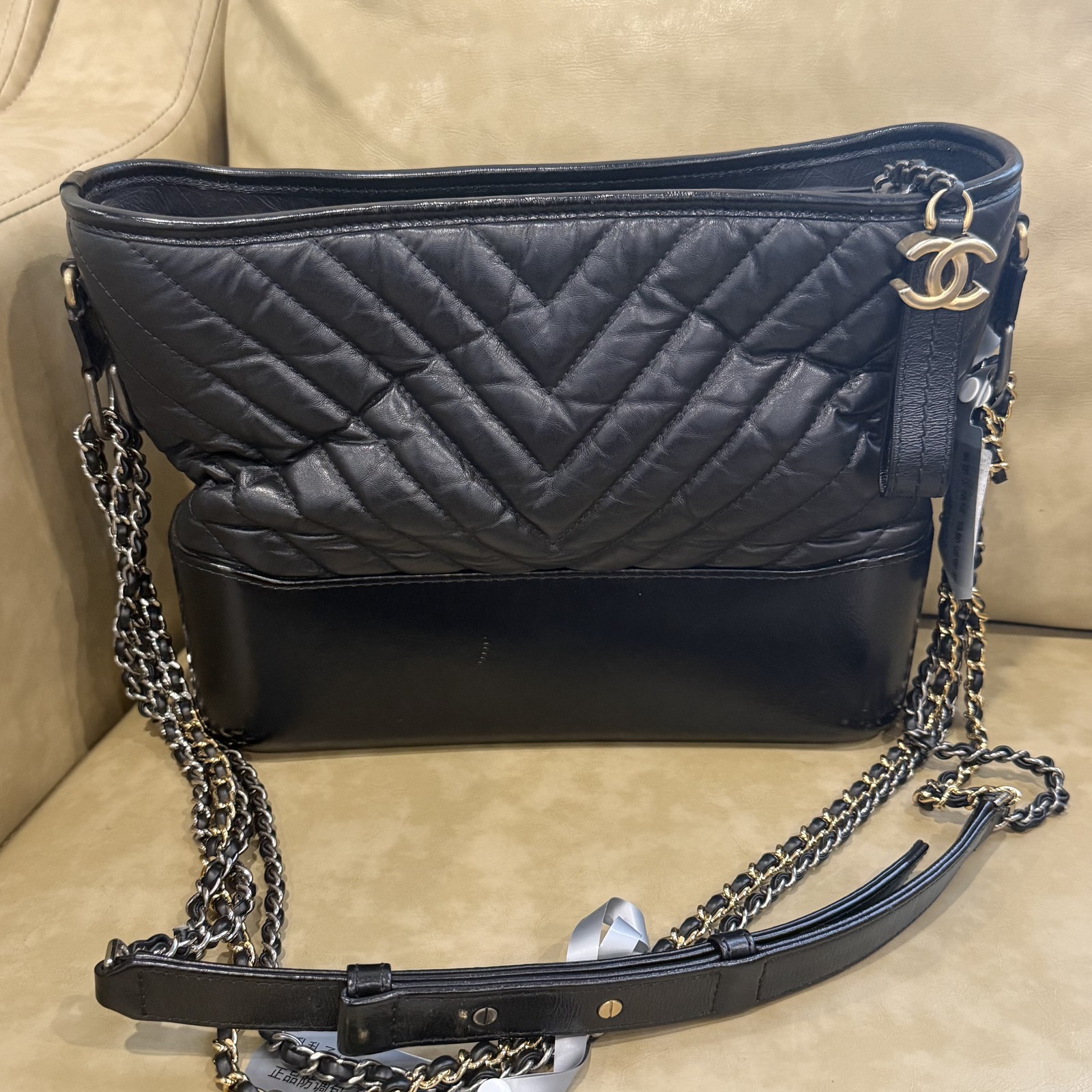 Chanel GABRIELLE Medium Size 28x21x88cm Leather, Black New Store Promo WYSIWYG