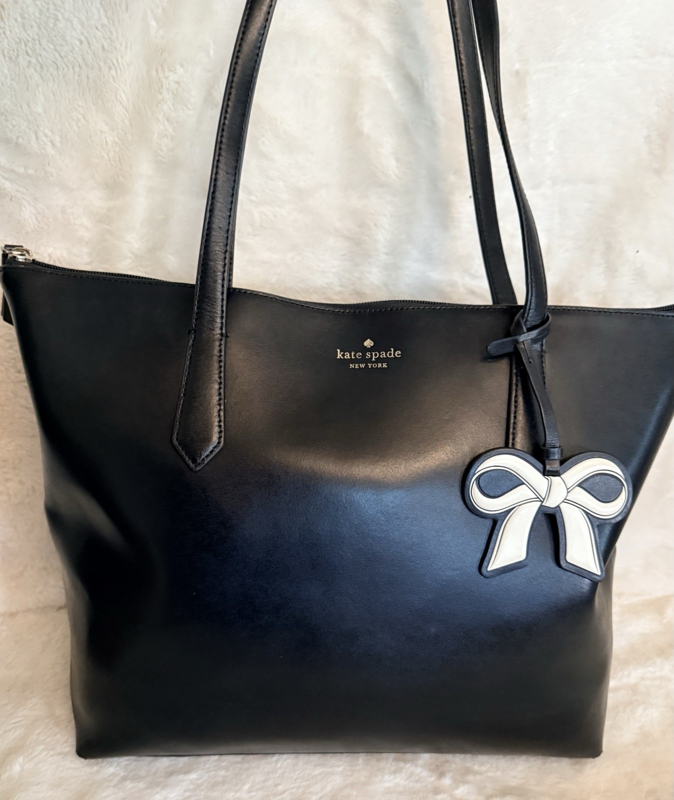 Authentic Kate Spade New York Cassy Black Large Tote w/ Removable Bow Charm