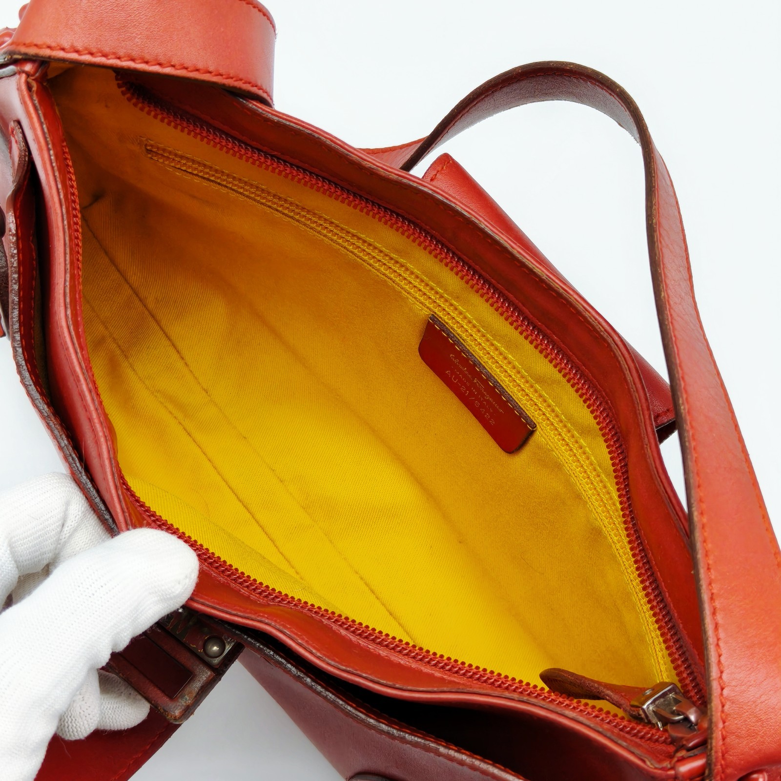 Salvatore Ferragamo Vintage Red Leather Shoulder Bag Wood Gancini Buckle
