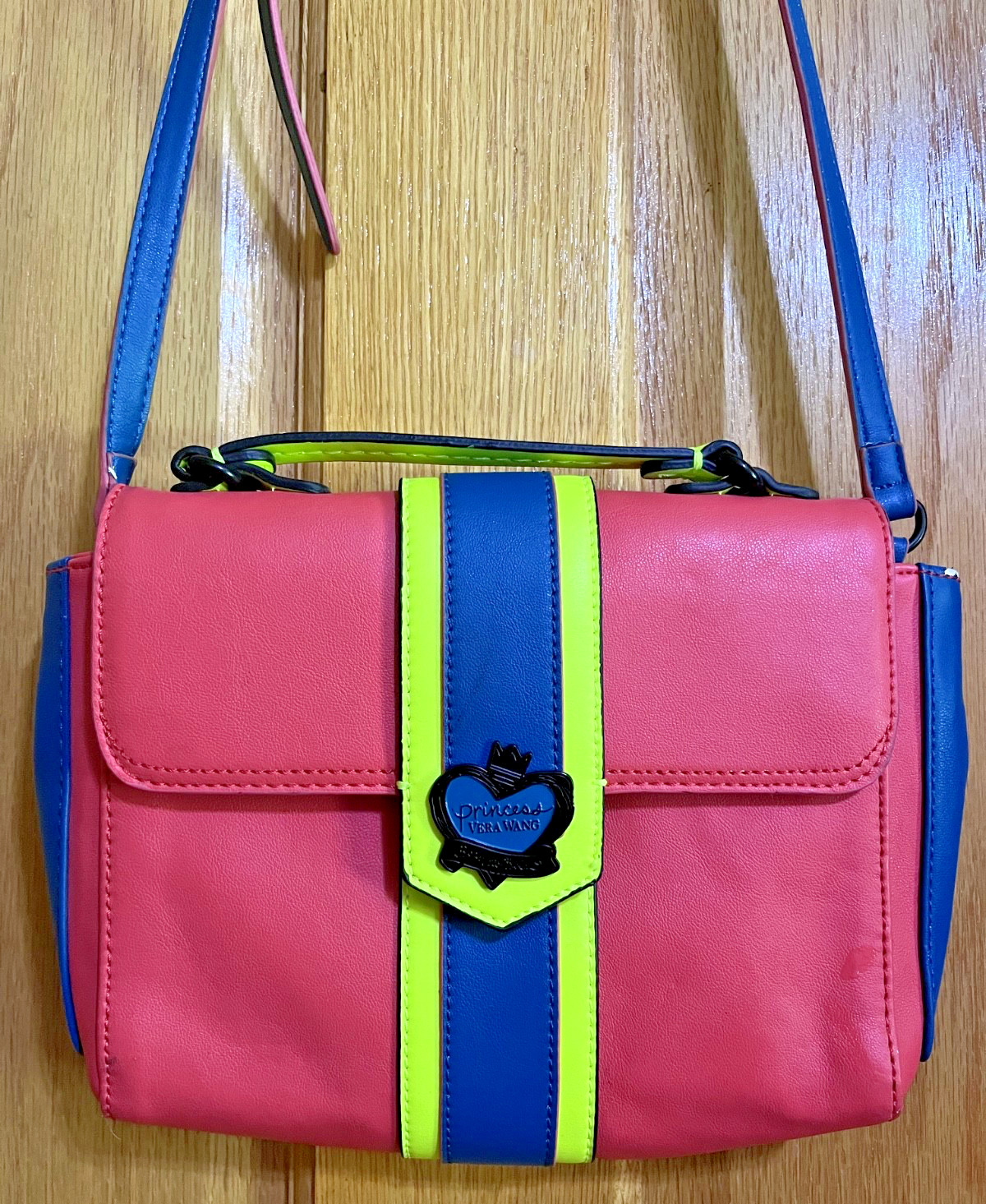 Princess Vera Wang Colorblock crossbody purse Red Blue Yellow Star Lining bag