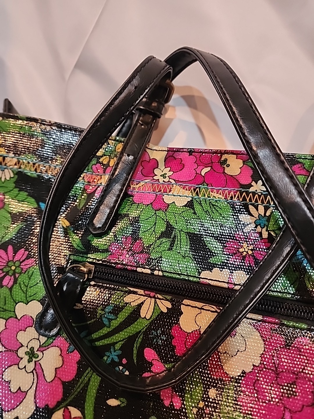 Beautiful Polyvinyl Floral Tote With Leather Straps. Made For Target# Rn17730