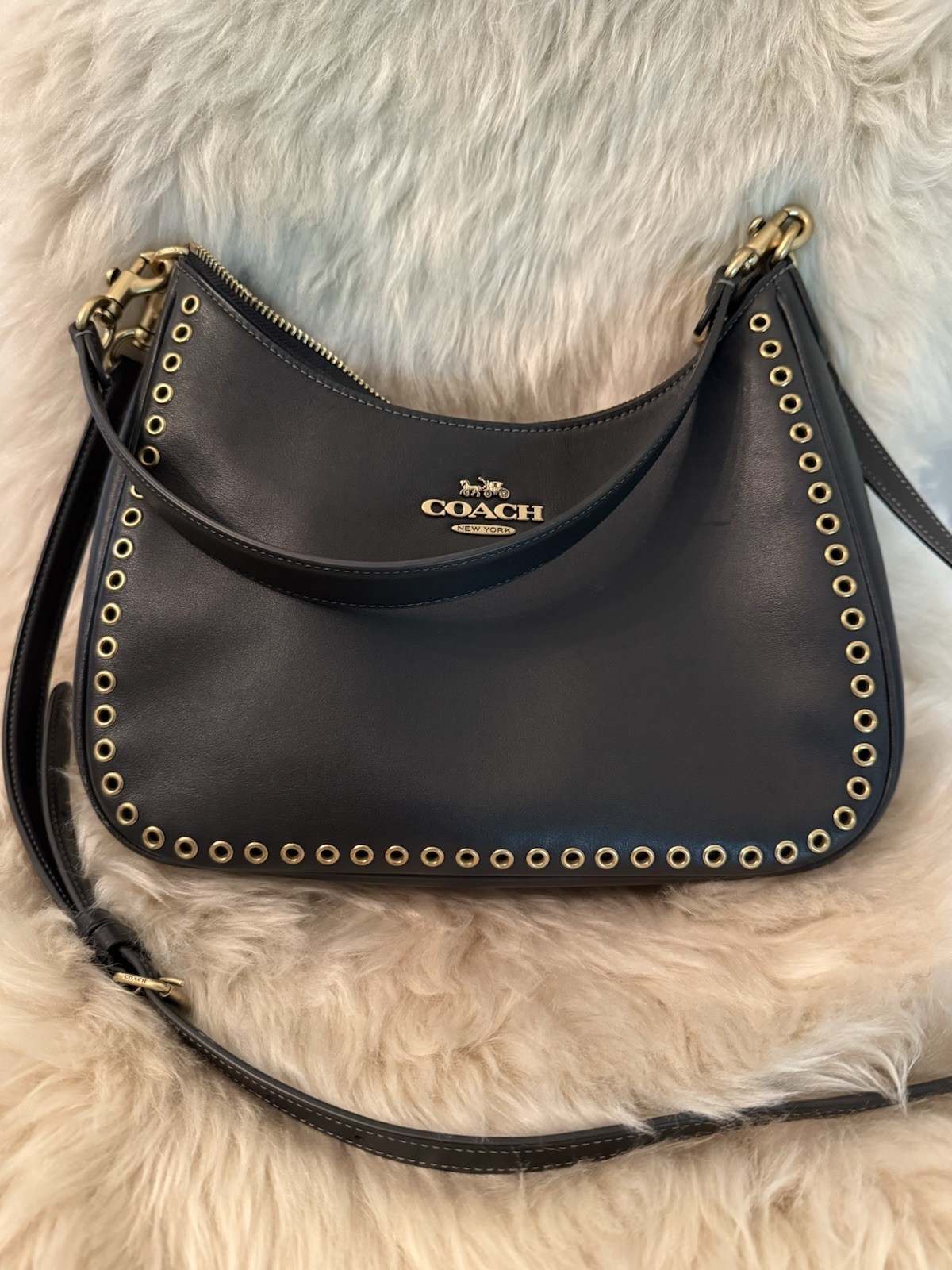Coach Teri Hobo Shoulder Bag Smooth Black Leather With Grommets