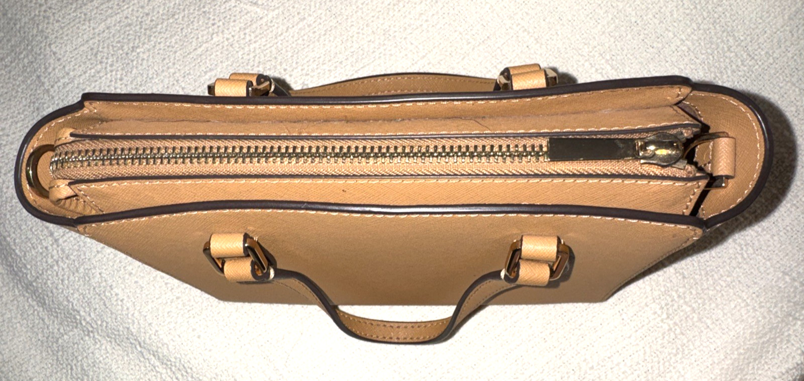 Tory Burch Emerson Small Top Zip Crossbody Saffiano Leather Camel Gold EUC