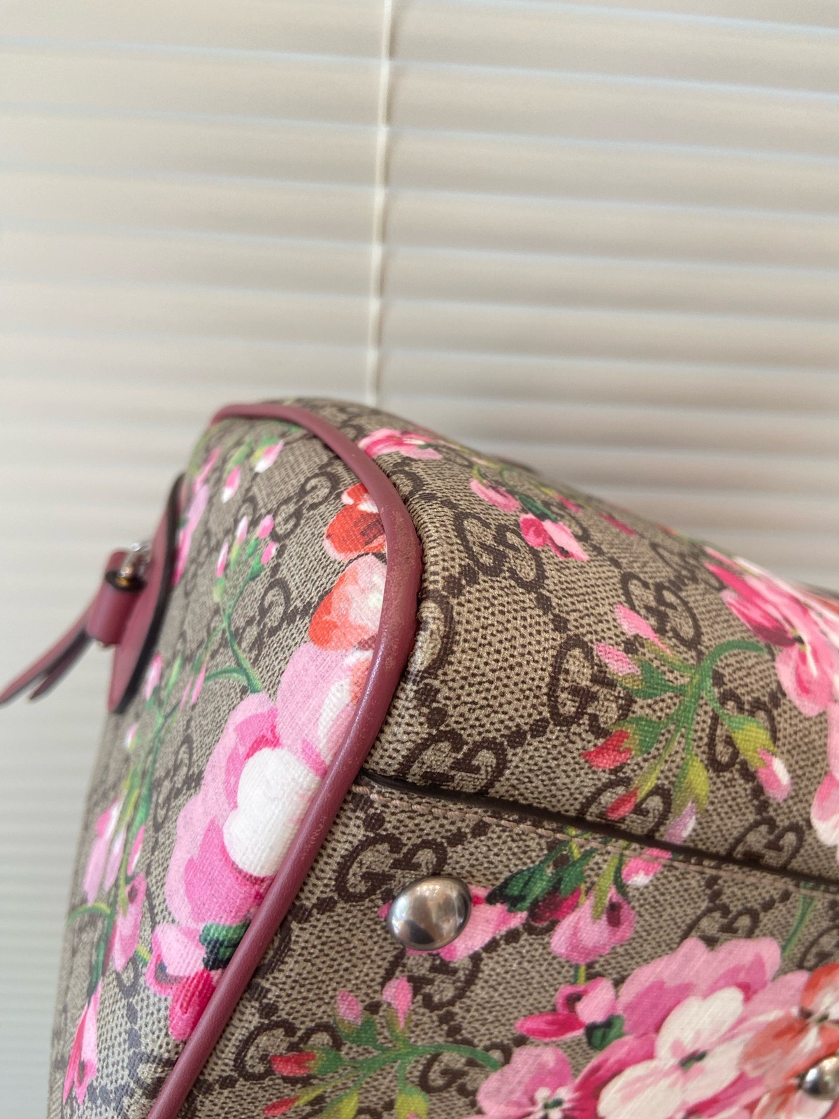 AUTH Gucci GG Blooms Supreme Canvas Pink Floral Boston Bag Crossbody Bag Silver
