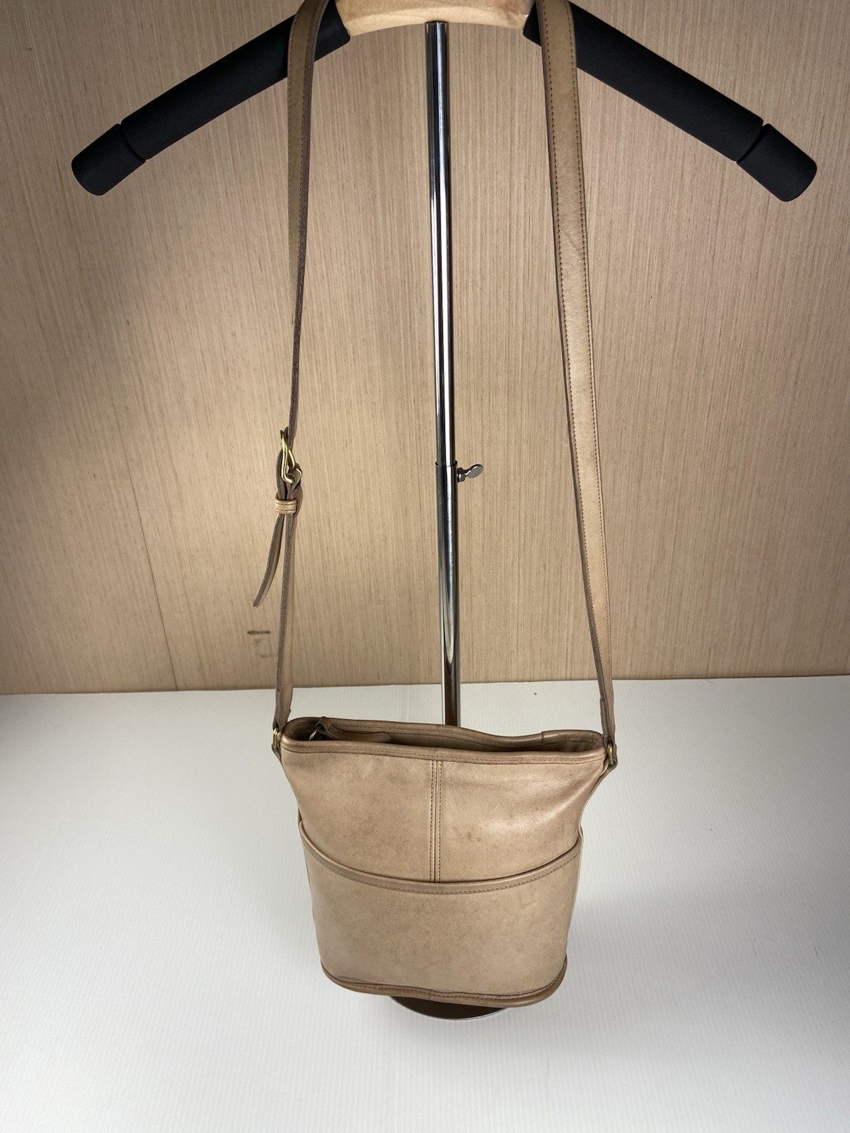 Vintage Coach USA Legacy Glove Tanned Leather Bucket Crossbody Bag 540-0721