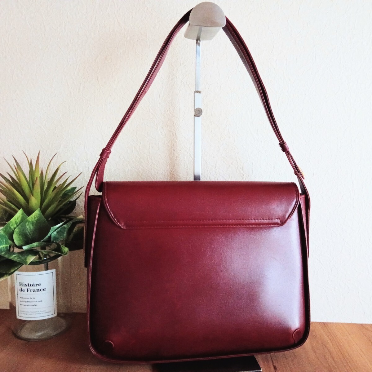 Vintage Celine Leather Shoulder Bag Bordeaux Gold Turn Lock Adjustable Strap 76