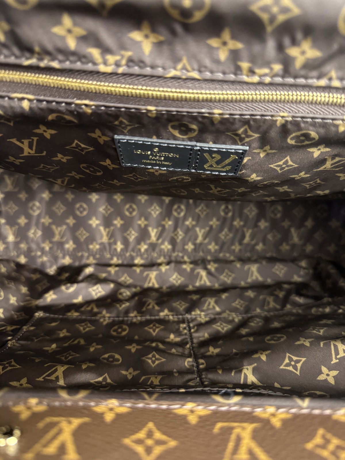 Size GM – Louis Vuitton Econyl Monogram Pillow OnTheGo 2Way Black – Pre-Owned
