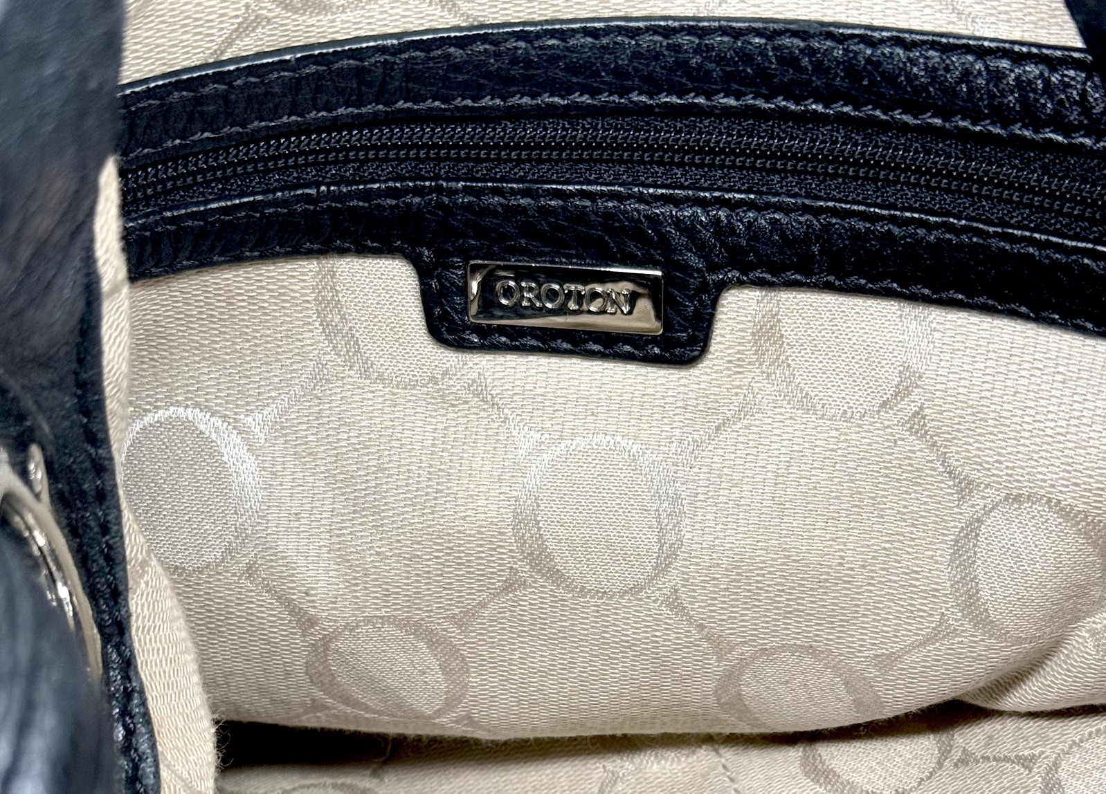 OROTON Black Pebbled Leather Kiera Hobo Soft Slouch Shoulder Bag Like New