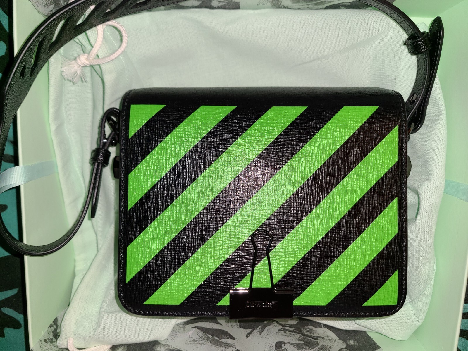 AUTH OFF-WHITE c/o VIRGIL ABLOH CLIP FLIP MESSENGER BAG GREEN DIAGONAL ICA Colle