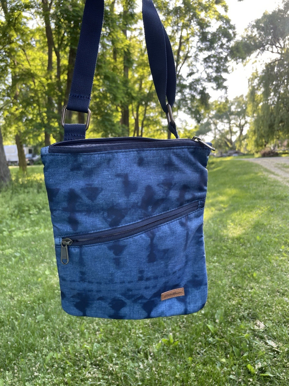 Blue Tie Dye Shoulder Bag Adjustable Strap Zip Pockets Women Classic Casual