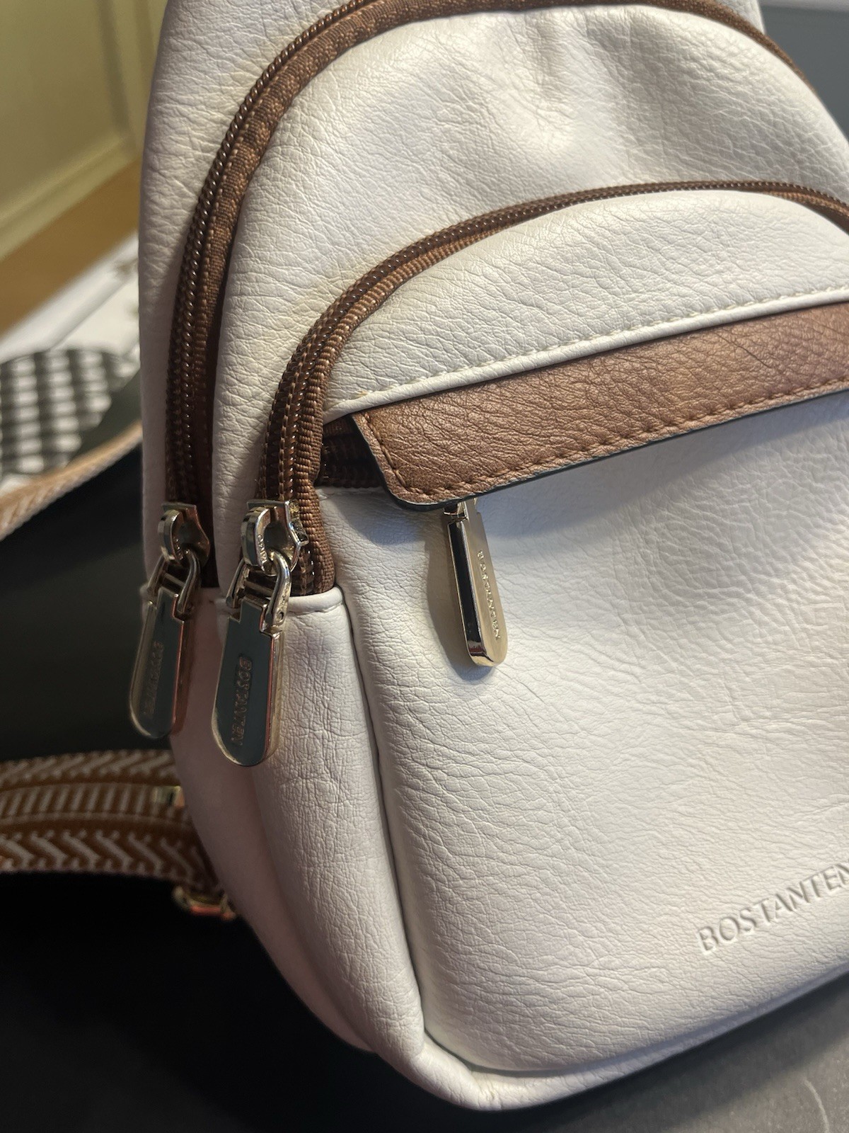 Bostanten Trapeze Leather Sling Crossbody Bag Purse