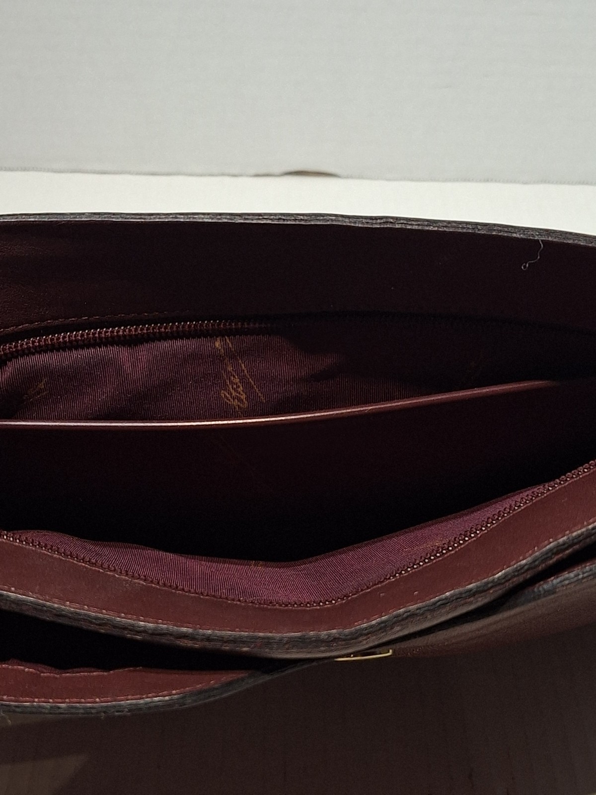 Vintage 80s 90s ETIENNE AIGNER Medium Leather Shoulder Bag Handbag Classic Retro
