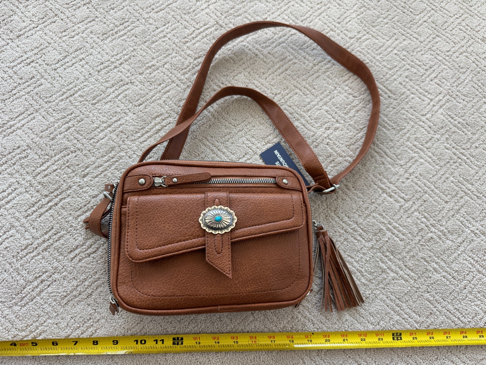 White Mountain Tri-Light Saddle Crossbody Casual Leather Adjustable Strap Bag