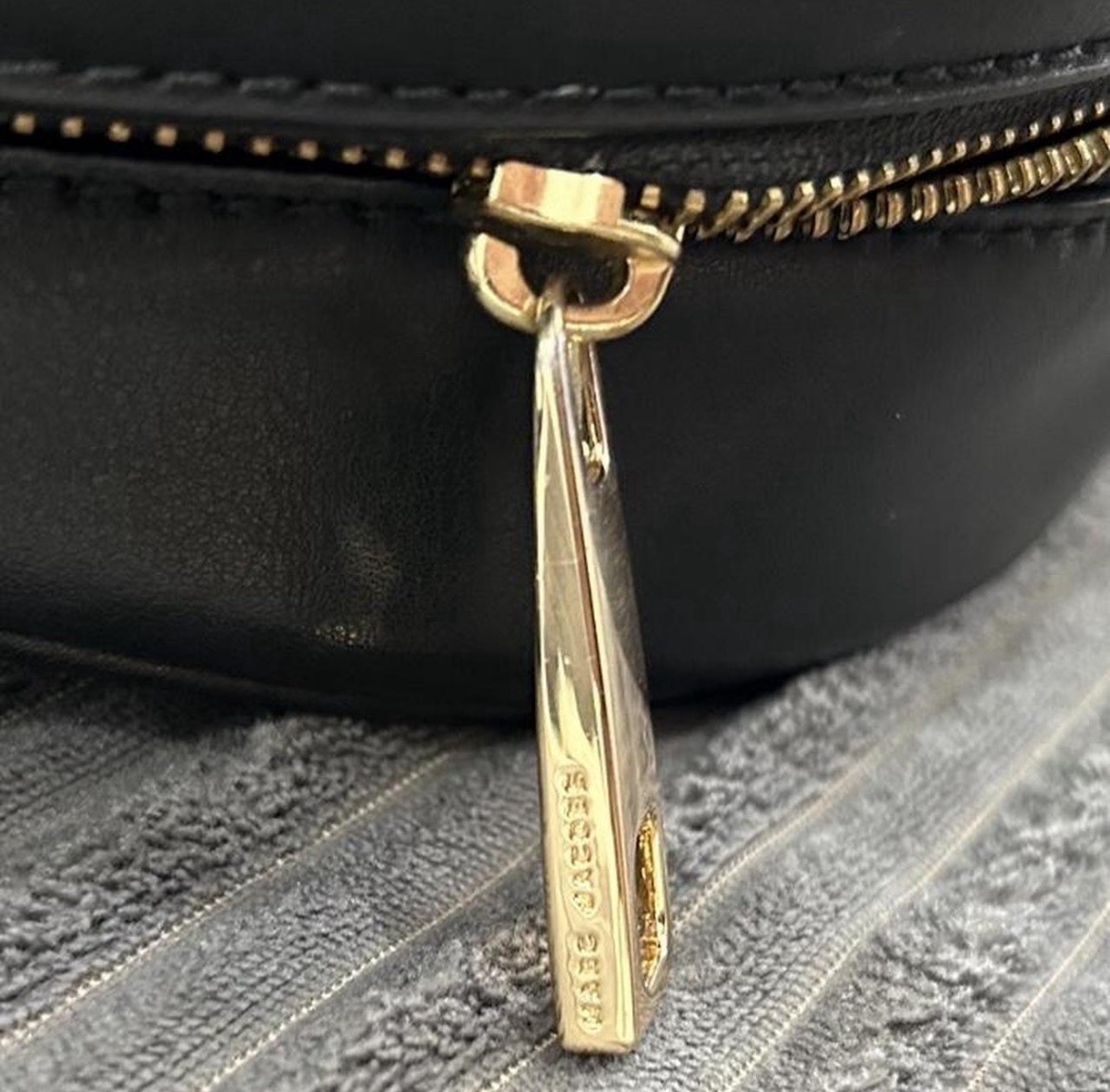 Marc Jacobs Black Small Satchel Top Handle Zip Gold Hardware w/ Dust Bag