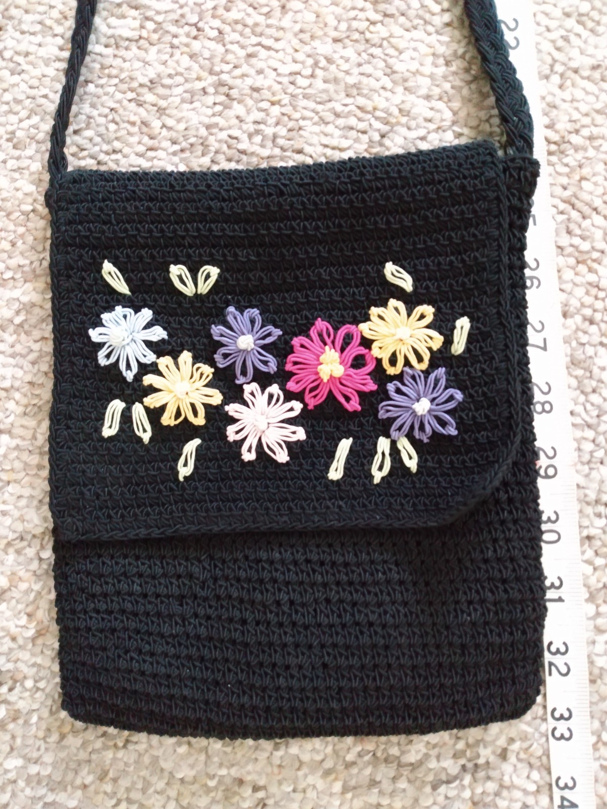 Kathie Lee Womens Crossbody Bag Black Strap Embroidered Flower Floral ~ EUC