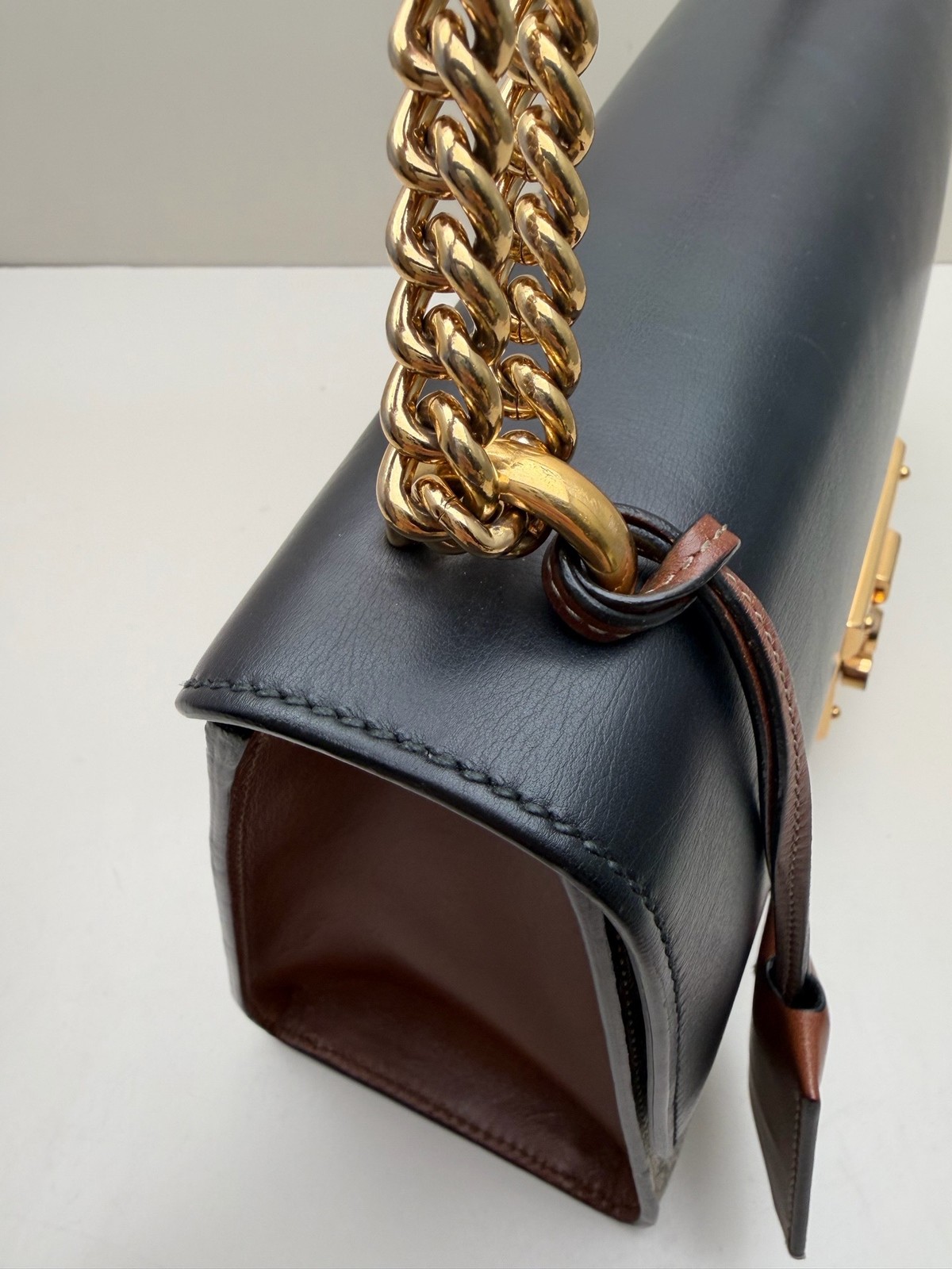Gucci Padlock Medium Beige/Black/Brown GG Canvas Calfskin Shoulder & Crossbody B