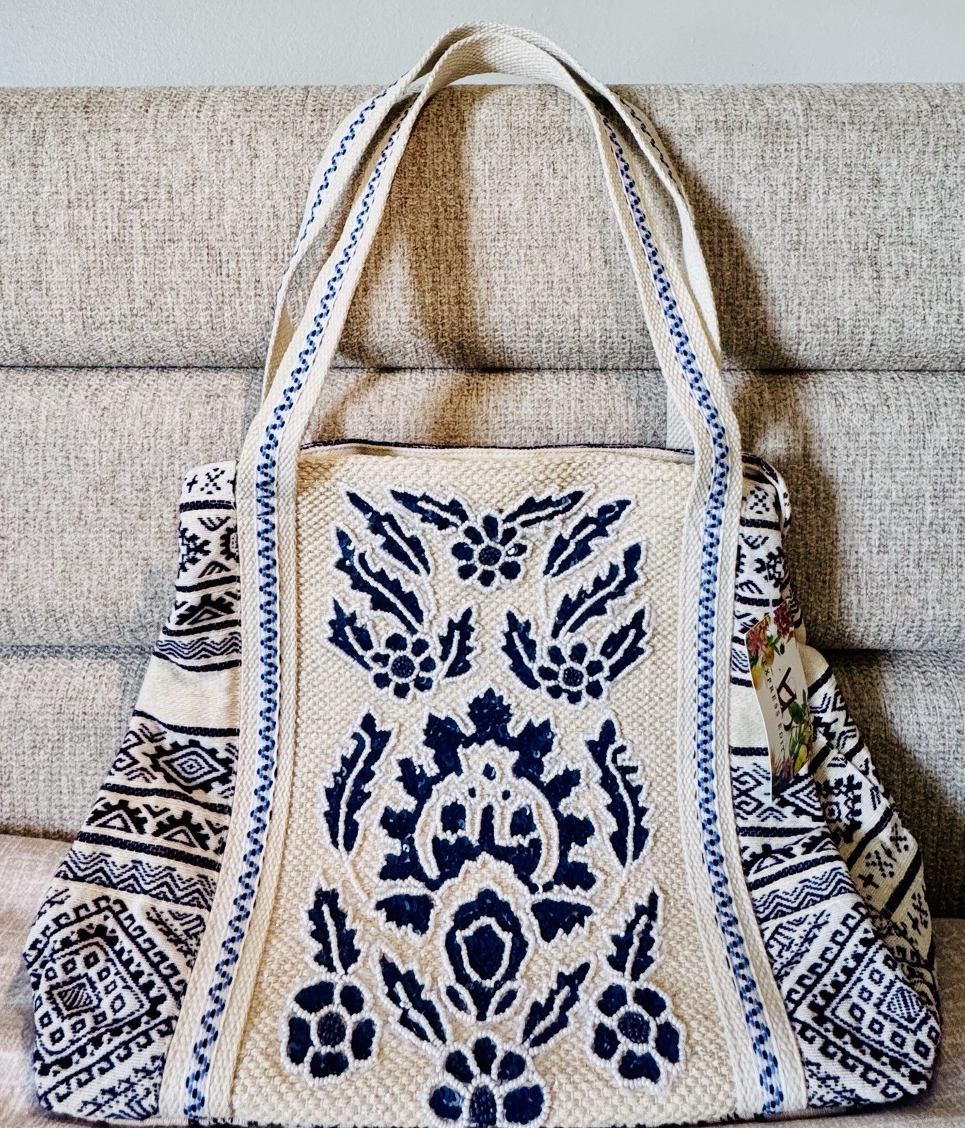 NWT Viral Beaded Embroidered Tote Bag In Navy And Cream Compartments Pockets (I)