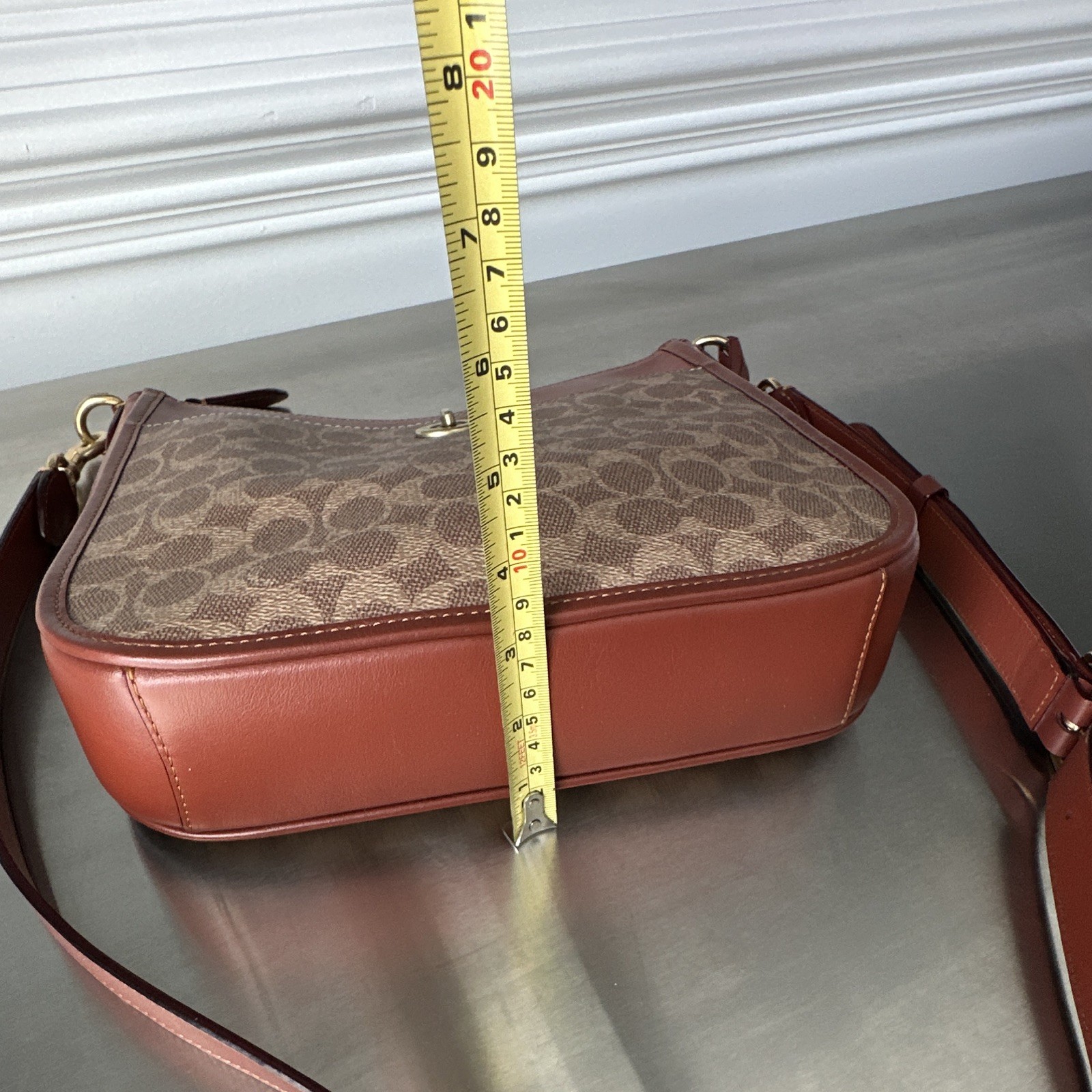 Coach Signature Crossbody Bag Logo Medium Brown Rust C8487 Zip Turn Lock