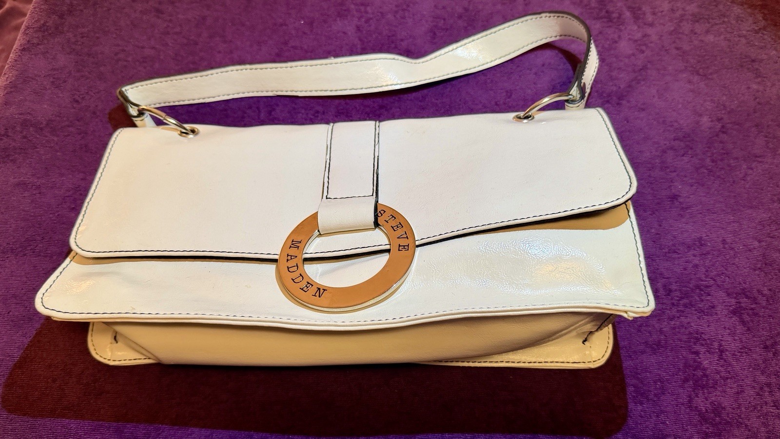 Steve Madden White Shoulder Bag with Distinctive Large Silver-toned buckle