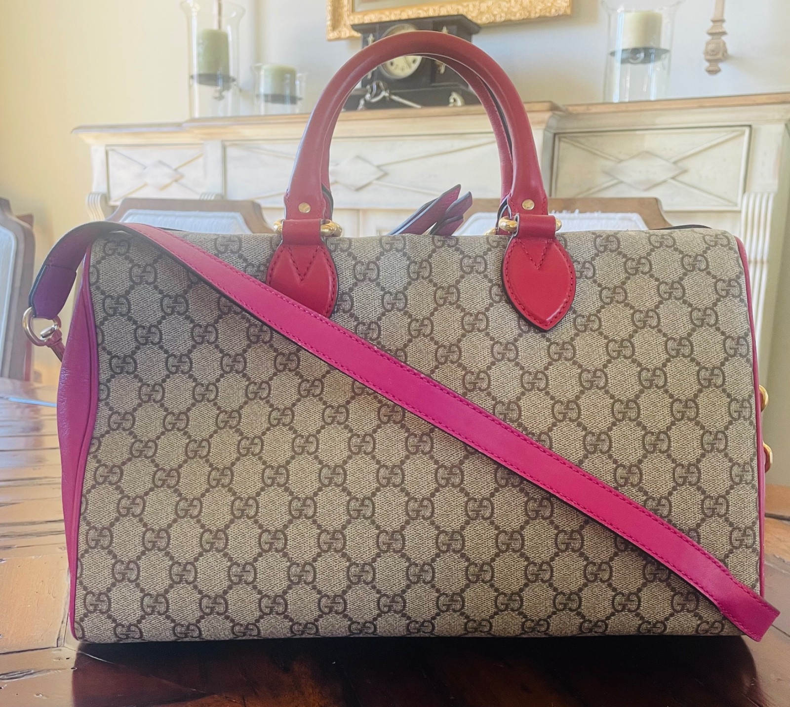 Gucci GG Beige Signature Monogram Canvas Boston Bag Red Leather – VERY GOOD