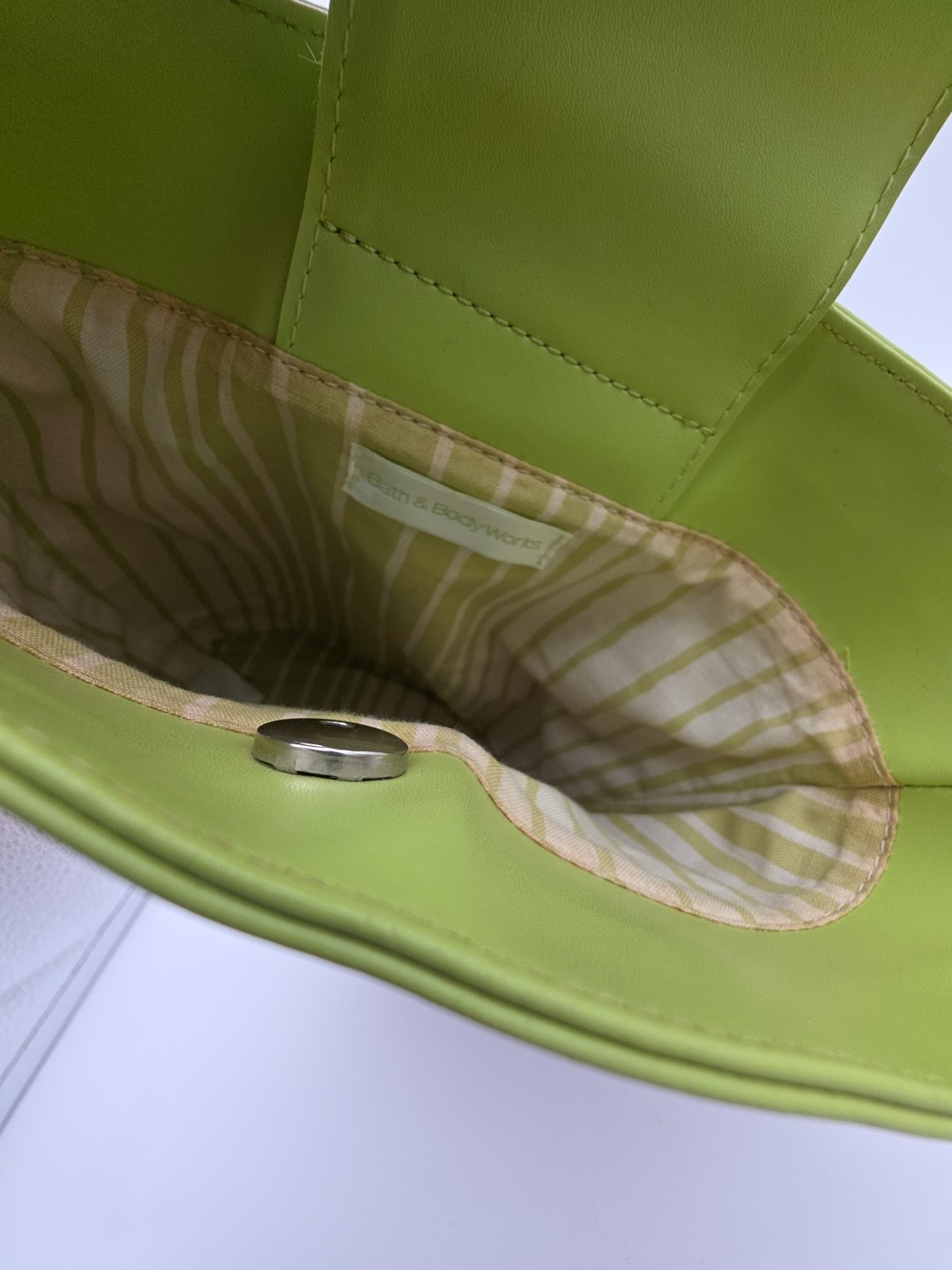 Bath and Body Works Straw Tote Bucket Bag Purse Lime Green Beach Flower Boho