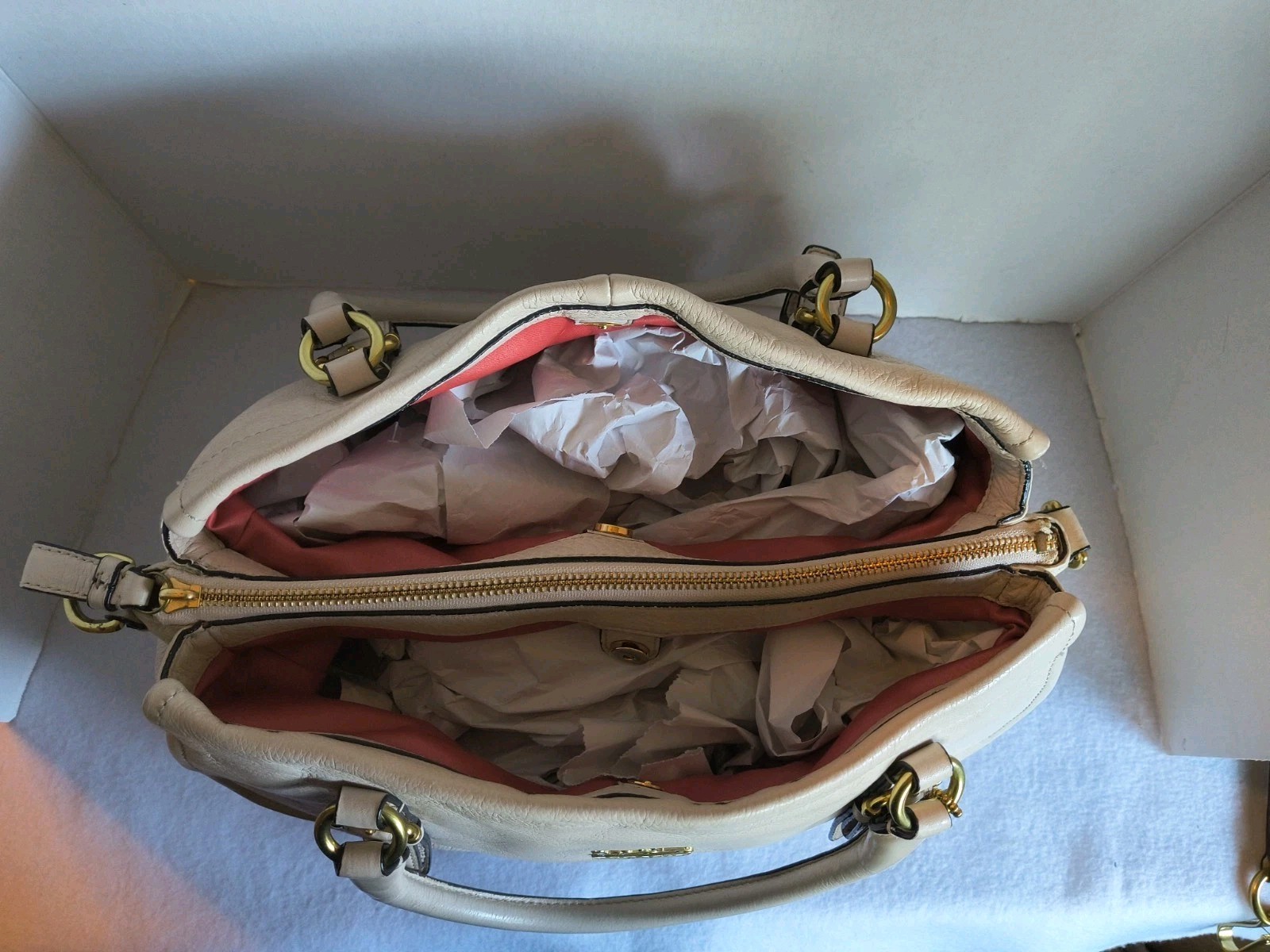 AUTHENTIC COACH MADISON CHALK LEATHER FLAP CARRY ALL #18621 GUC