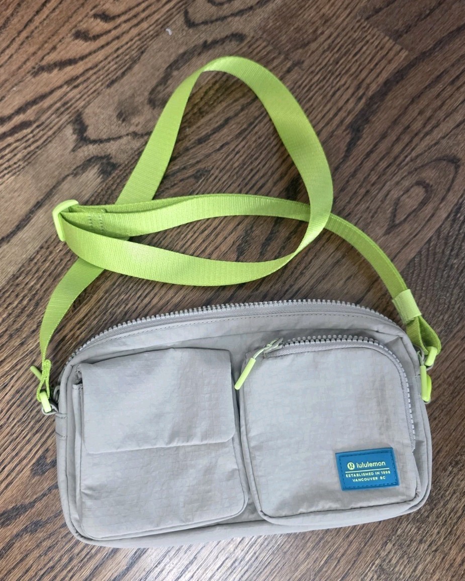 Lululemon Multi-Pocket Crossbody Bag Sheer Oak Beige/Sour Purse Khaki/Lime Green