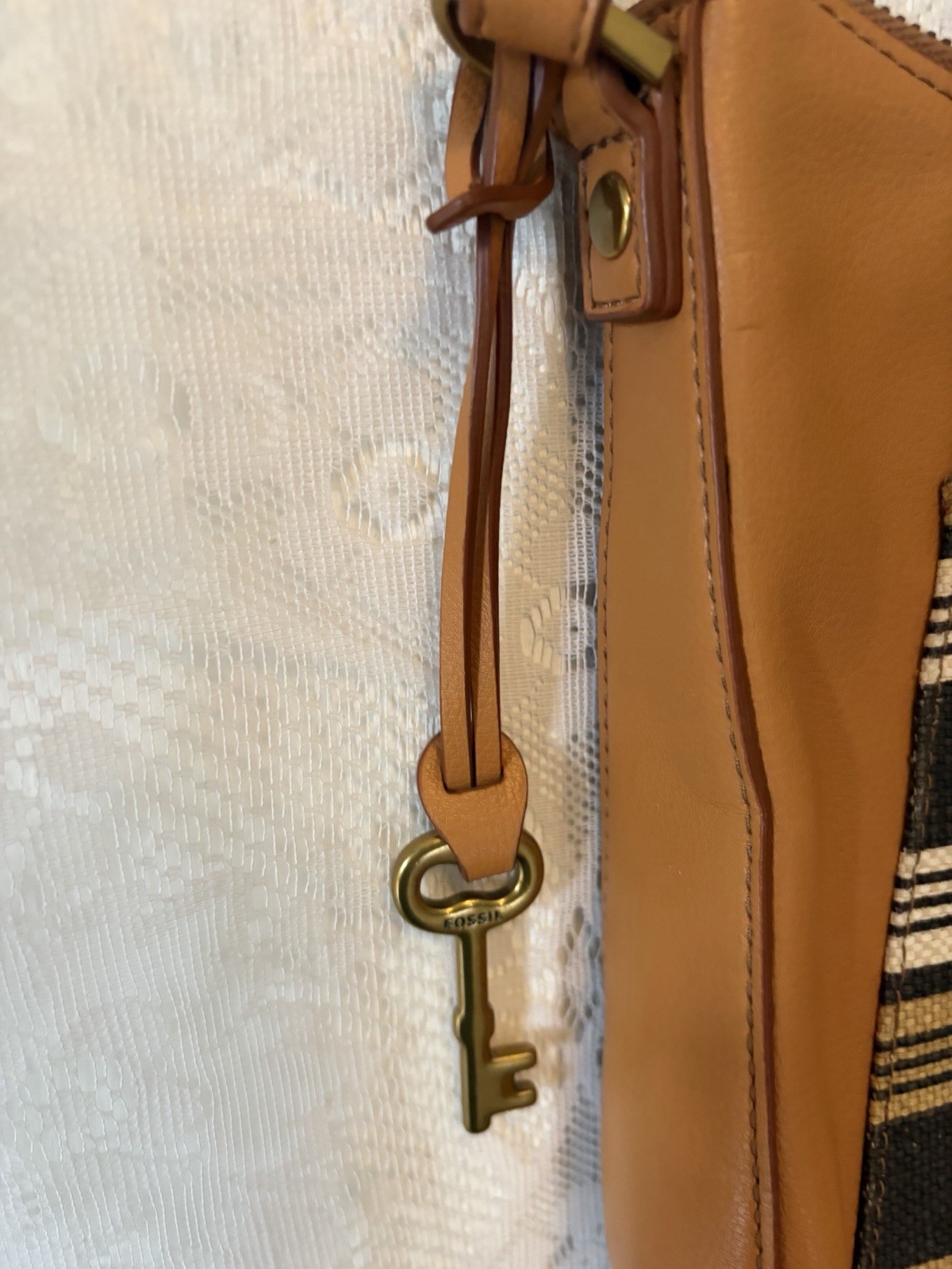 Fossil Fabric & Faux Leather Crossbody Striped Bag Key Accent EUC