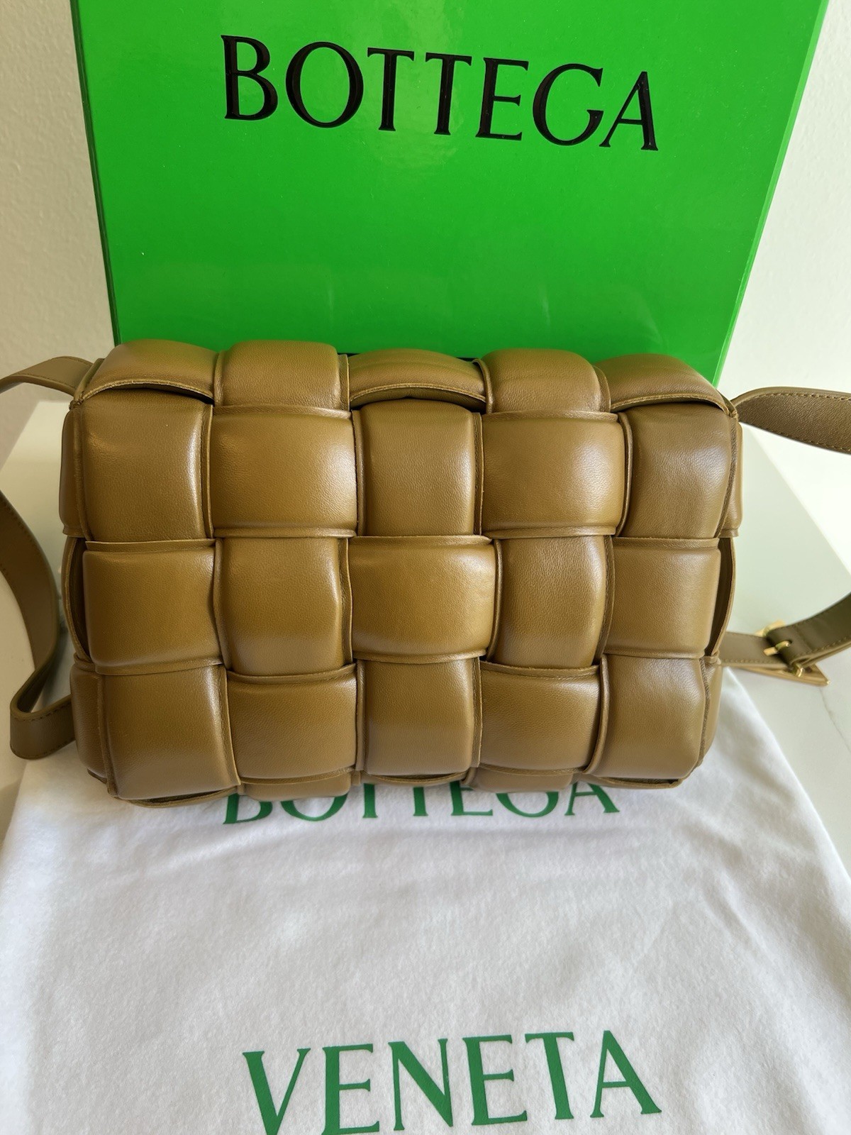 New Bottega Veneta Classic Padded Cassette Bag Camel Colours,NWB, Cross Body ￼