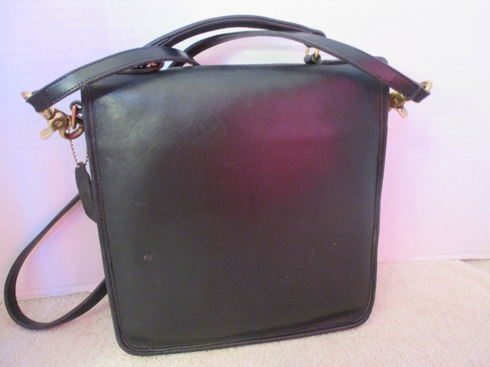 Coach Vintage Large Shoulder Pouch /Station Bag #5130 Black Leather – P/O – EVC