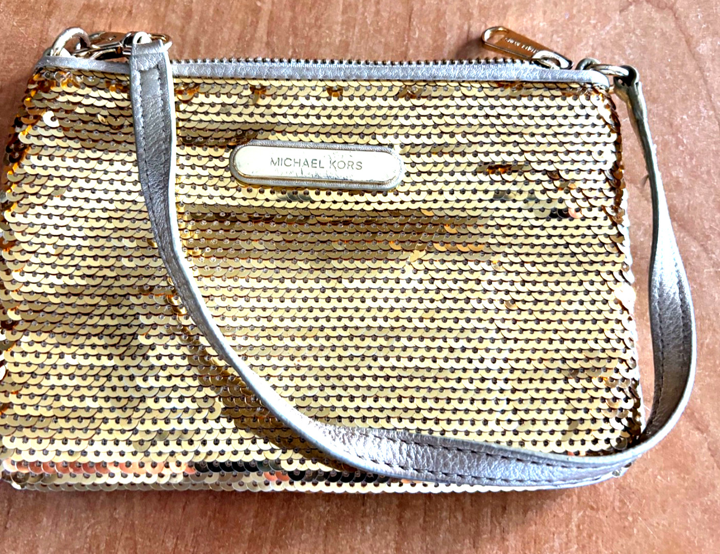 Michael Kors Gold Sequined/ Leather Convertible Wristlet Small Purse -excellent