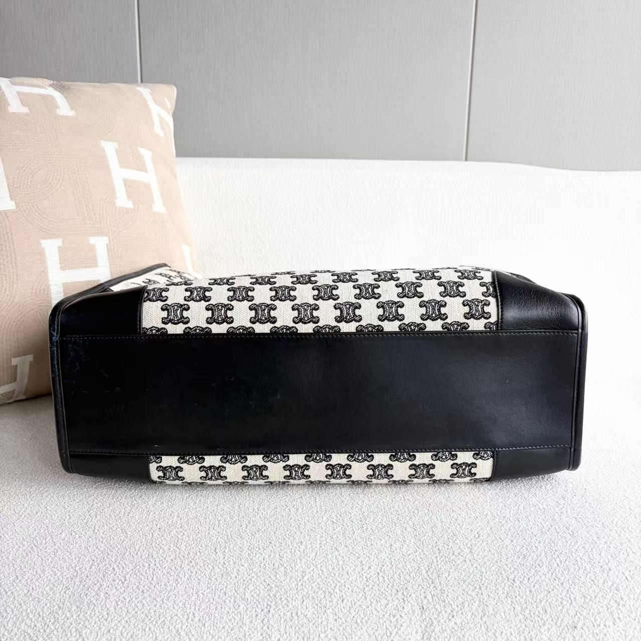CELINE Horizontal Cabas Tote Triomphe Canvas auth