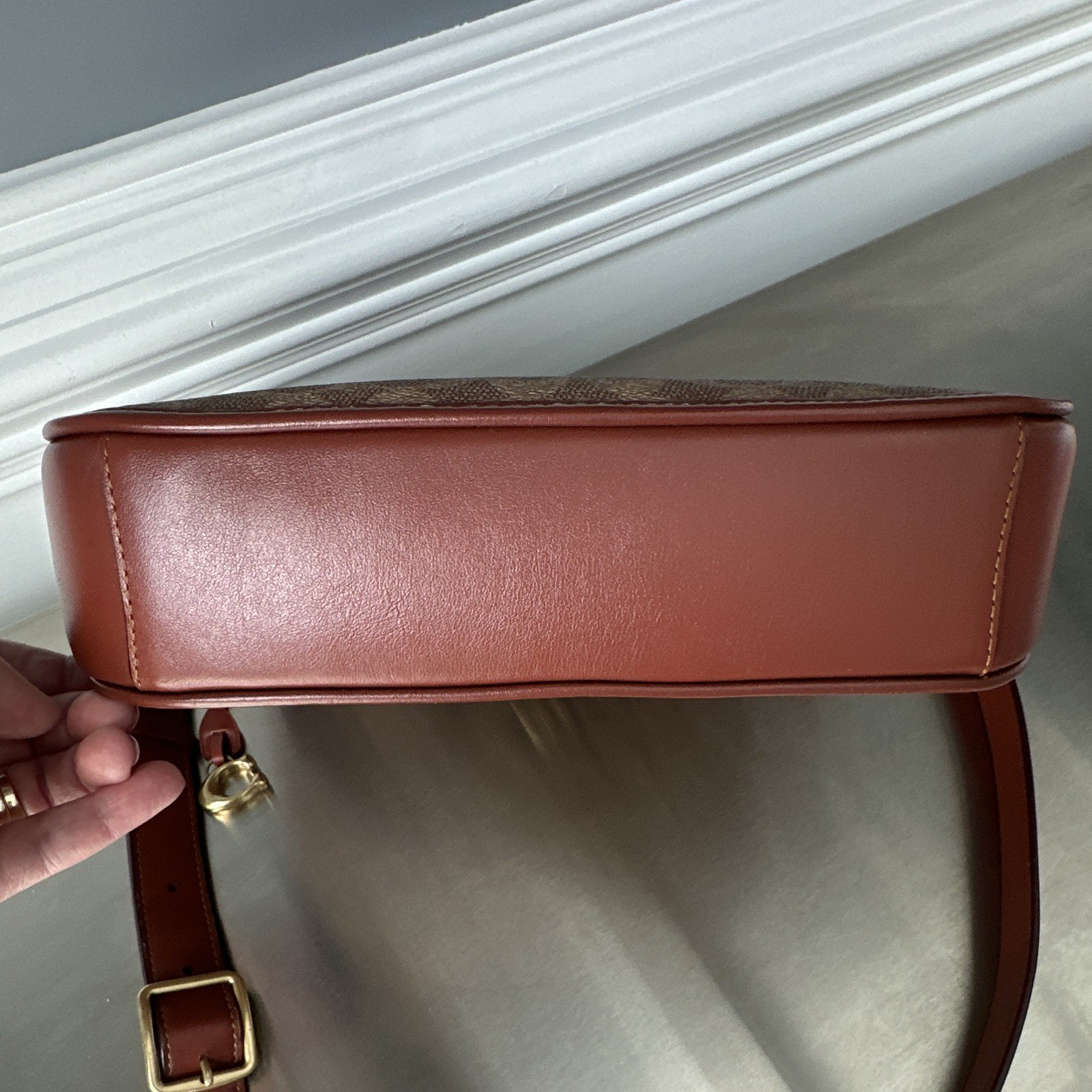 Coach Signature Crossbody Bag Logo Medium Brown Rust C8487 Zip Turn Lock