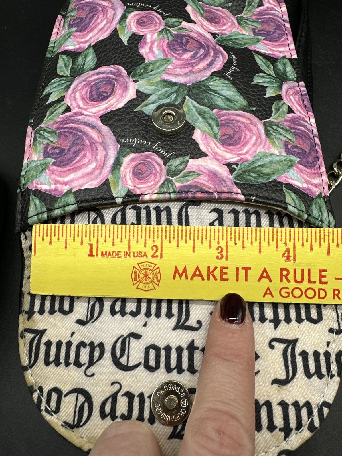 JUICY COUTURE MINI CROSSBODY PURSE PHONE ID HEART FLORAL 5″ X 7″ BLACK PINK