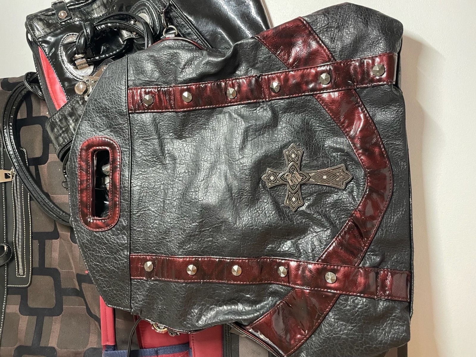 Lot of 7 Women’s Handbags and Wallets: Rockawear, Tommy Hilfiger, Nine West